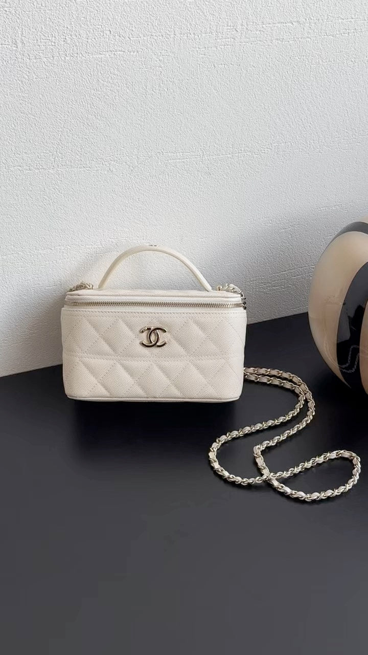 Сумка-ланчбокс Chanel 25c - серовато-белая