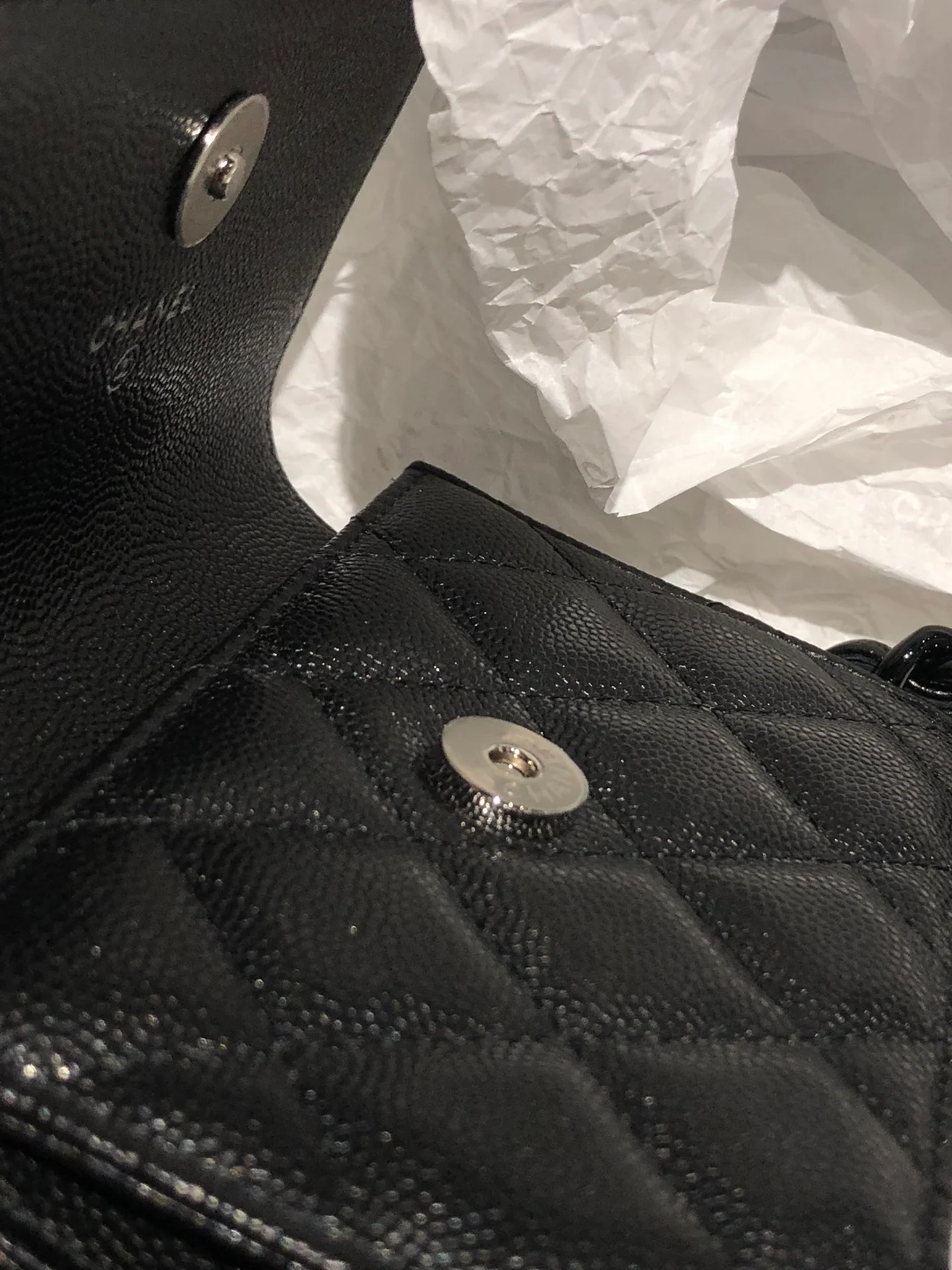 Черный держатель для карт Chanel