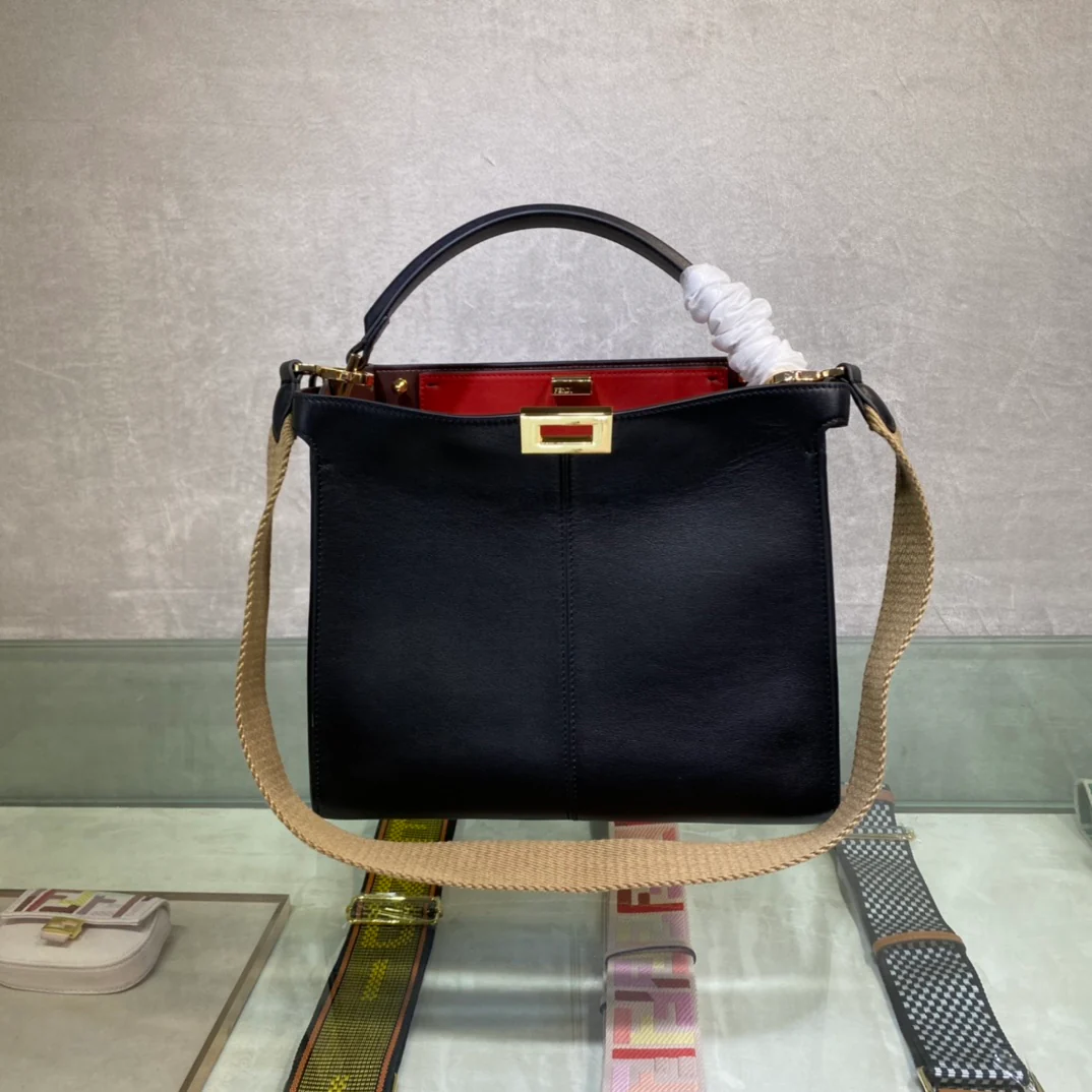 Сумка Fendi Peekaboo Lite Medium из черной кожи - 2 шт.