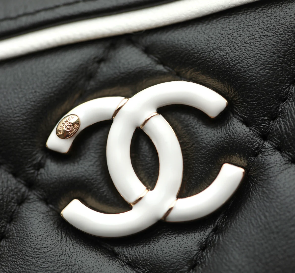 Мини-шар для боулинга из овечьей кожи, весенне-летний, 25 пенсов, с черно-белыми краями.