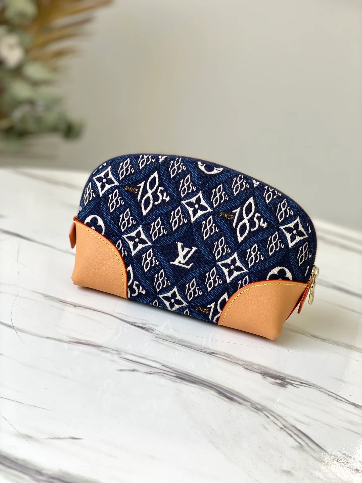 косметичка lv-m80307