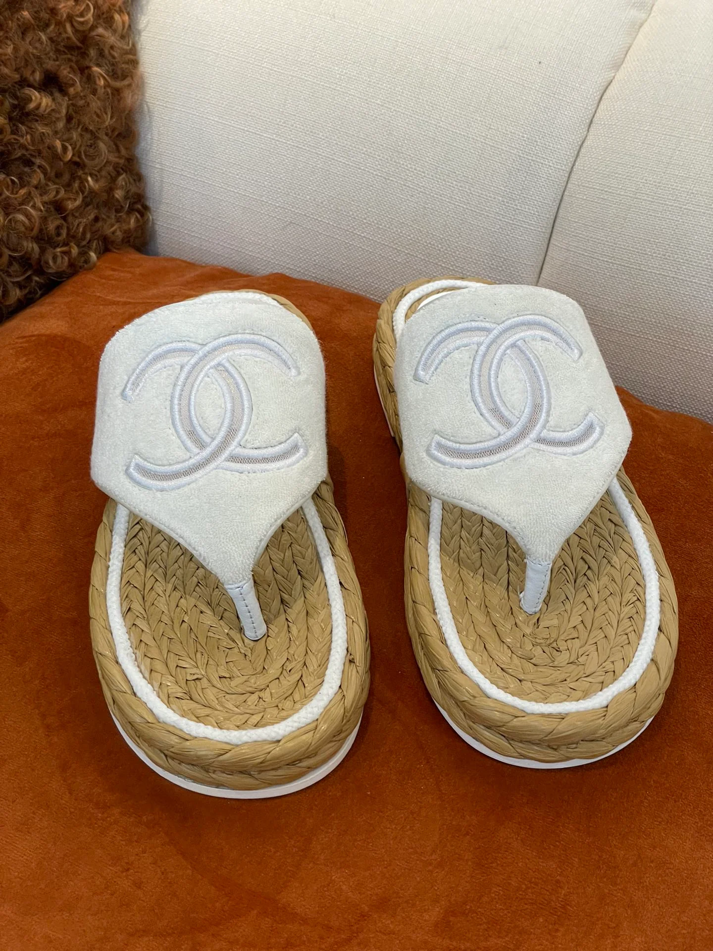 Шлепанцы на платформе Chanel