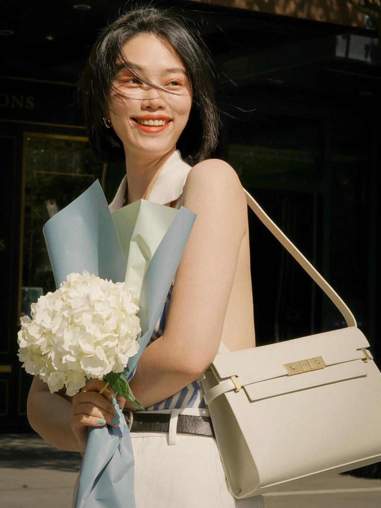 YSL Manhattan Toothpick Texture Large White Wear Photos