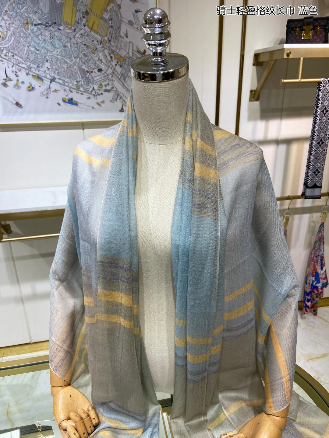 Длинный шарф Burberry Knight Light Check - 90 см x 205 см x 100 см - изготовлен из импортного чистого кашемира.