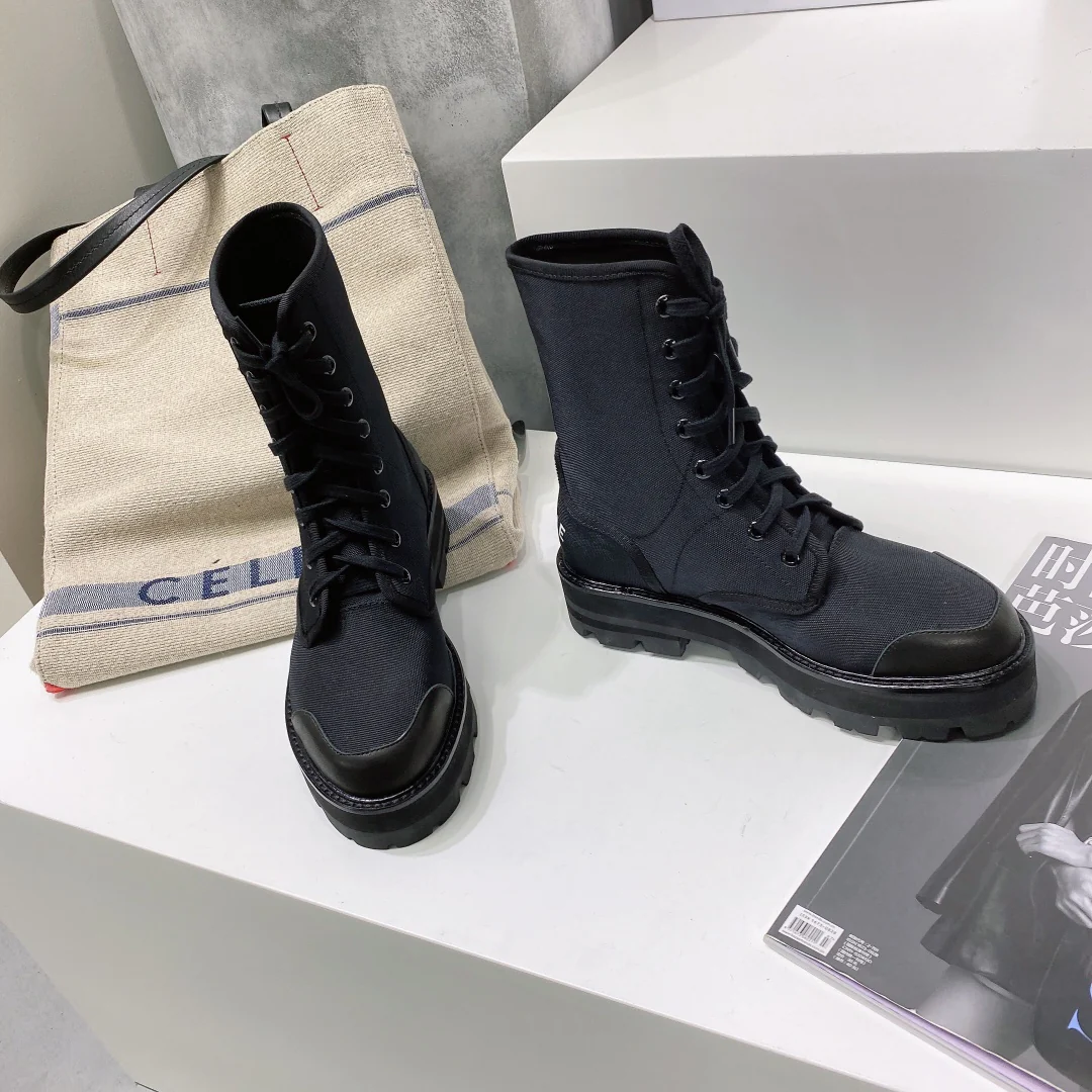 Обувь Celine - Celine - Высокие ботинки на платформе - Ботинки Dr. Martens из парусины
