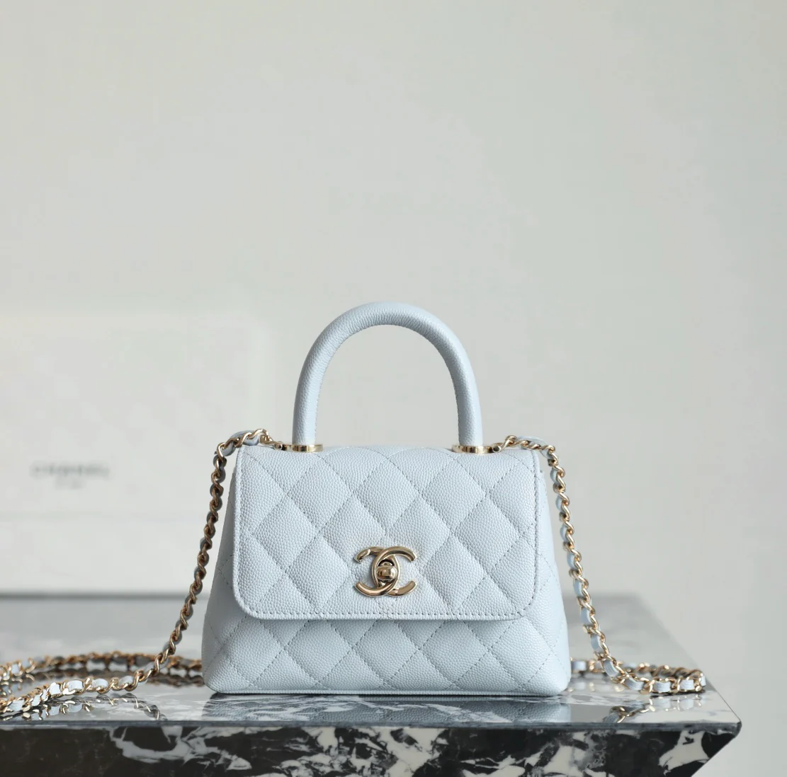 Chanel - ????-?????????-bb Синяя золотая пряжка