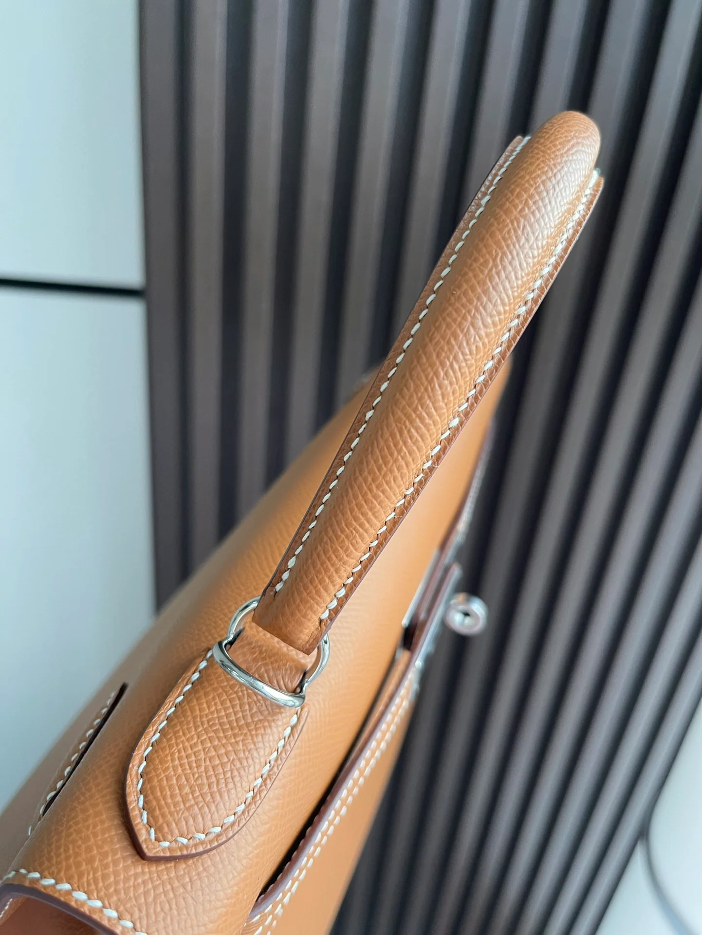 Hermes Kelly 28 Epsom Outer Seam Gold Brown Silver Buckle