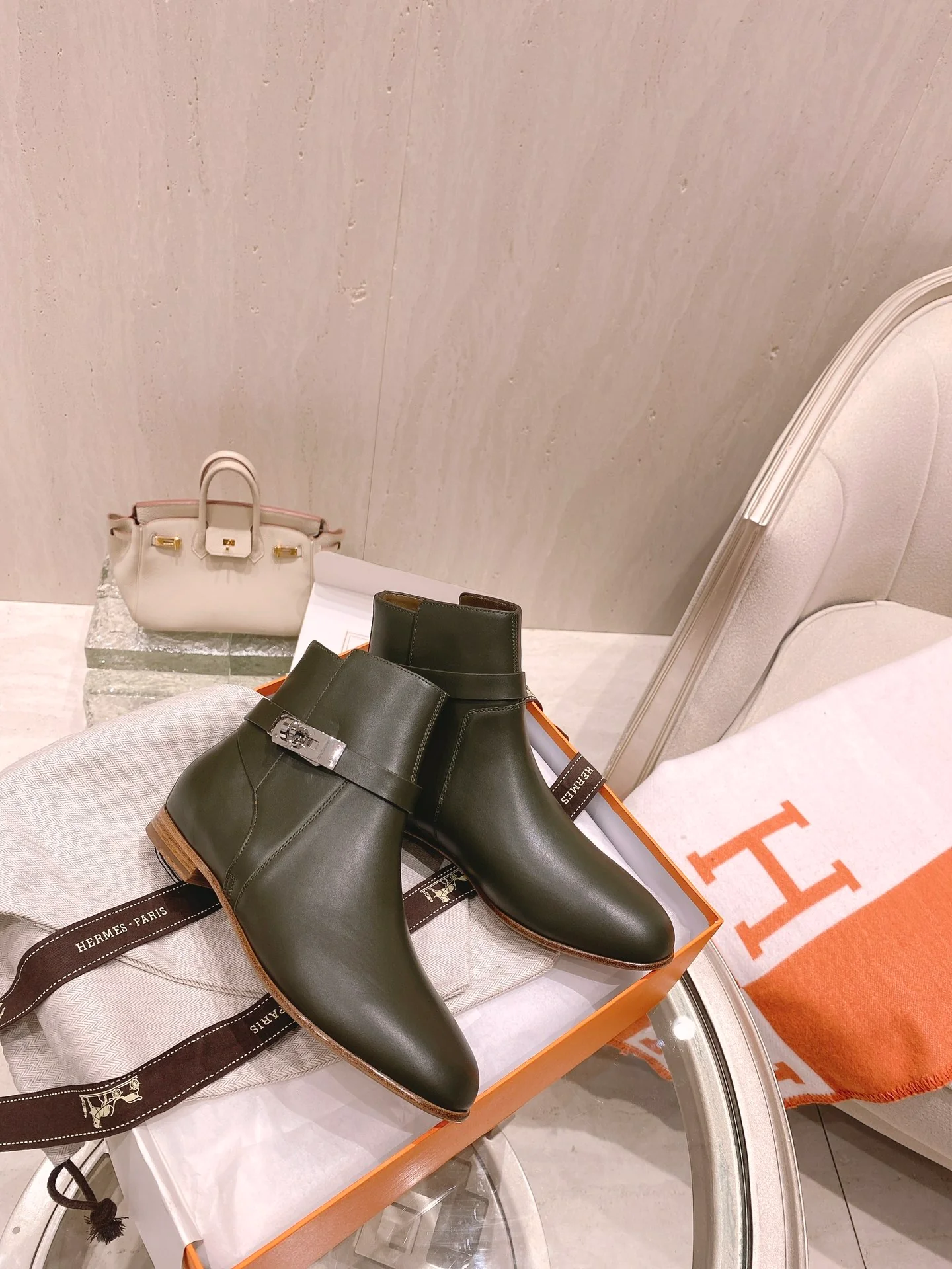 Ботильоны Hermes Kelly Buckle Collection - темно-зеленые