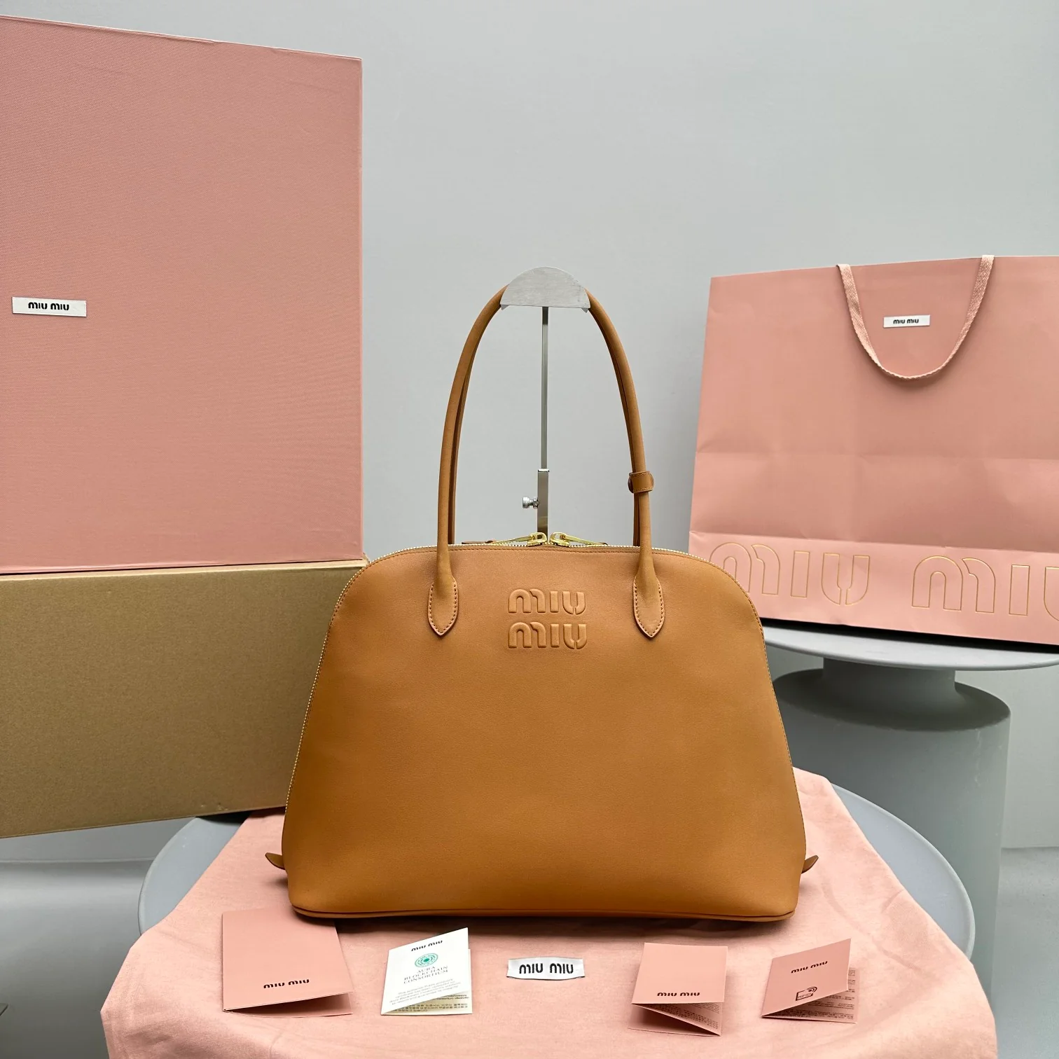 Мотоциклетная сумка Miu Miu 24ss через плечо - коричневая