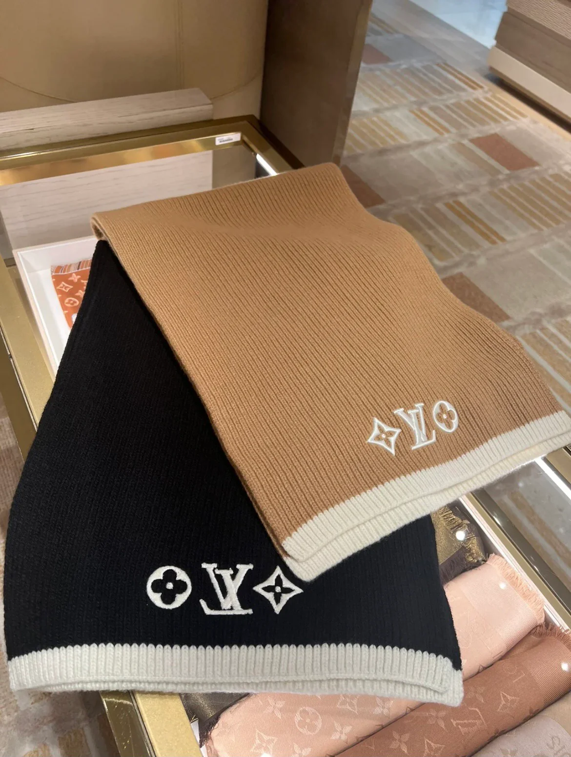 LV - Кашемировый вязаный шарф премиум-класса - 35 см - 200 см - Абрикосовый