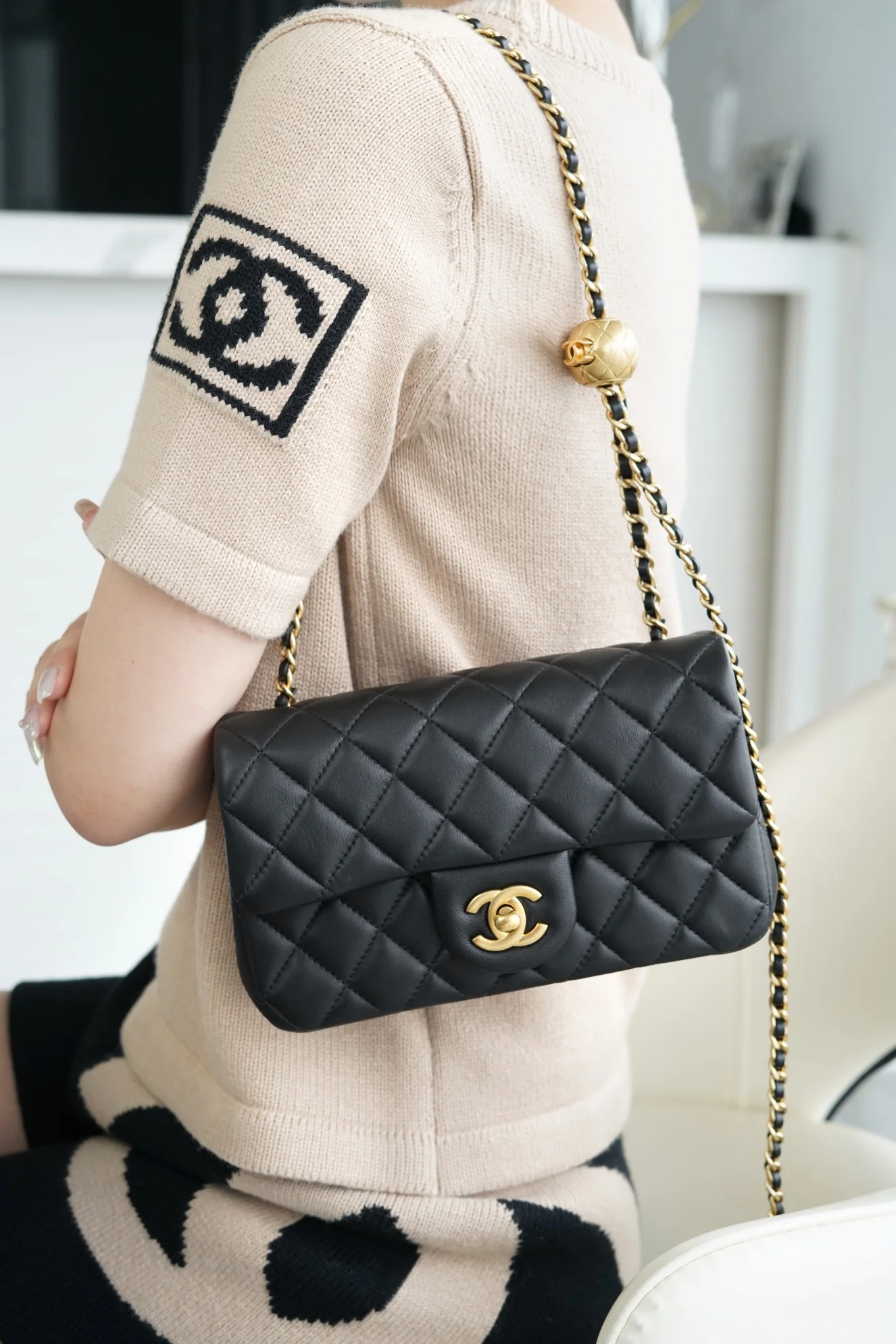 Chanel 23c Gold Ball Mini Black
