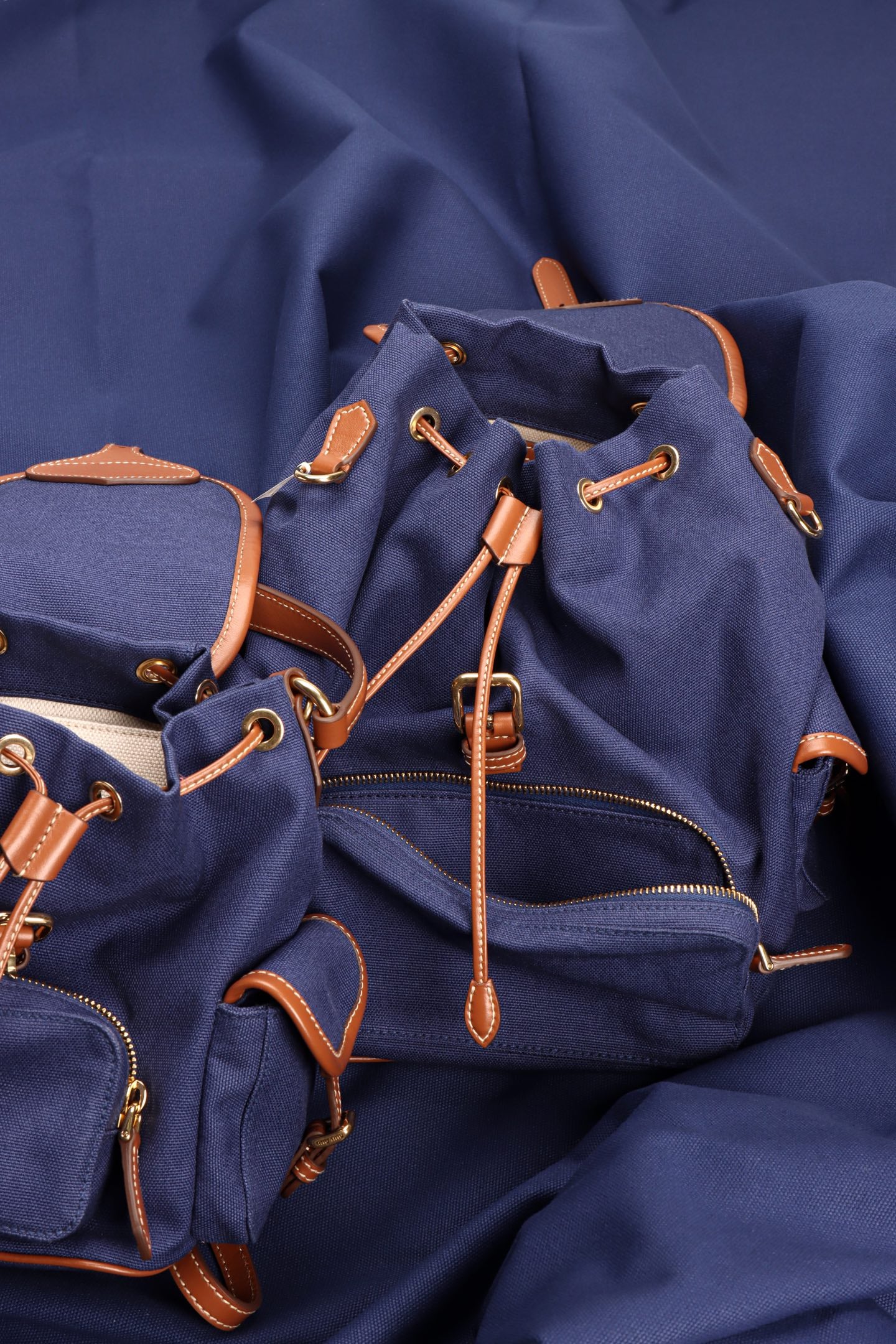 Рюкзак Miu Miu из канваса и кожи - кожаные детали