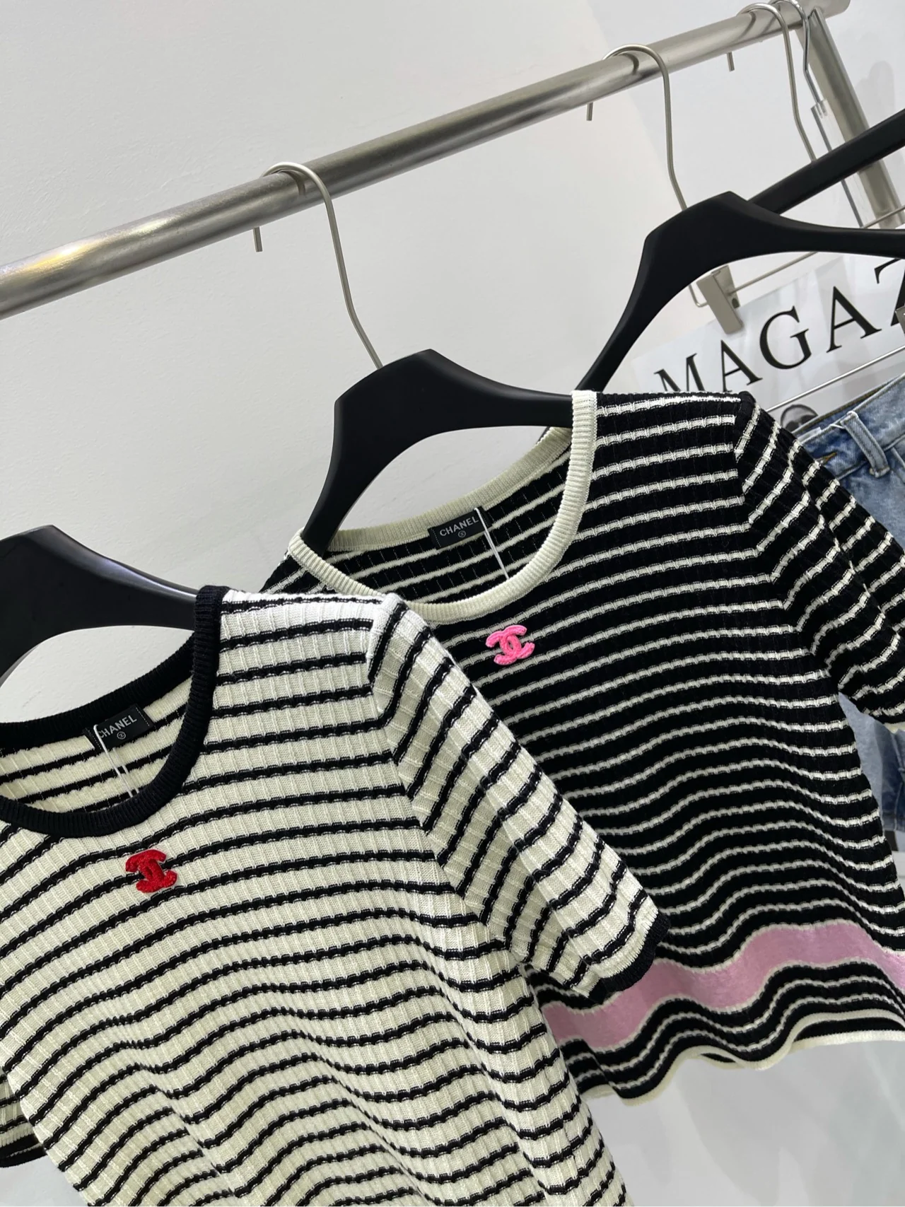 Chanel 2403 - Трикотажный топ с короткими рукавами в полоску 