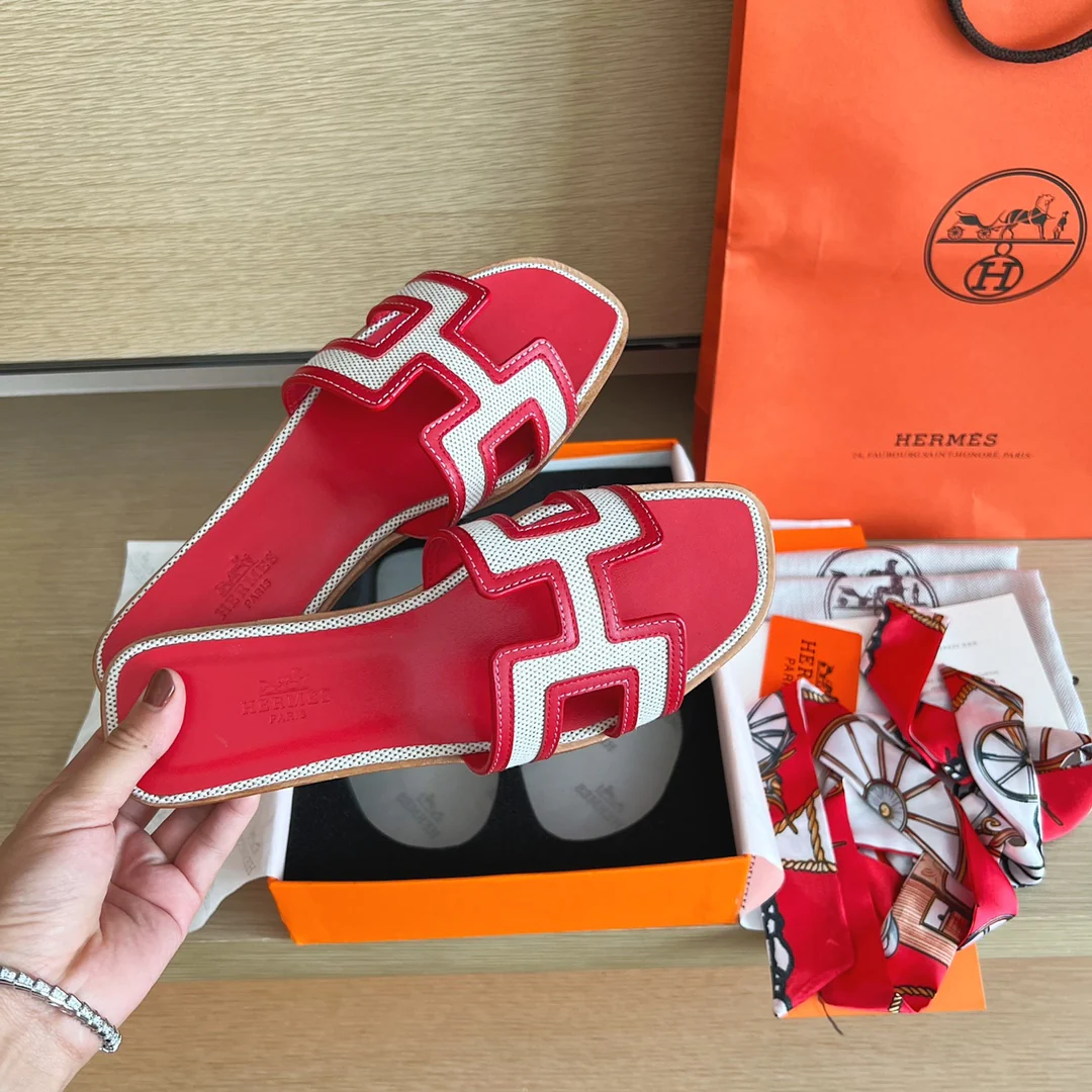 Классические домашние тапочки Hermes с буквой H - верх из парусины и кожи - красные