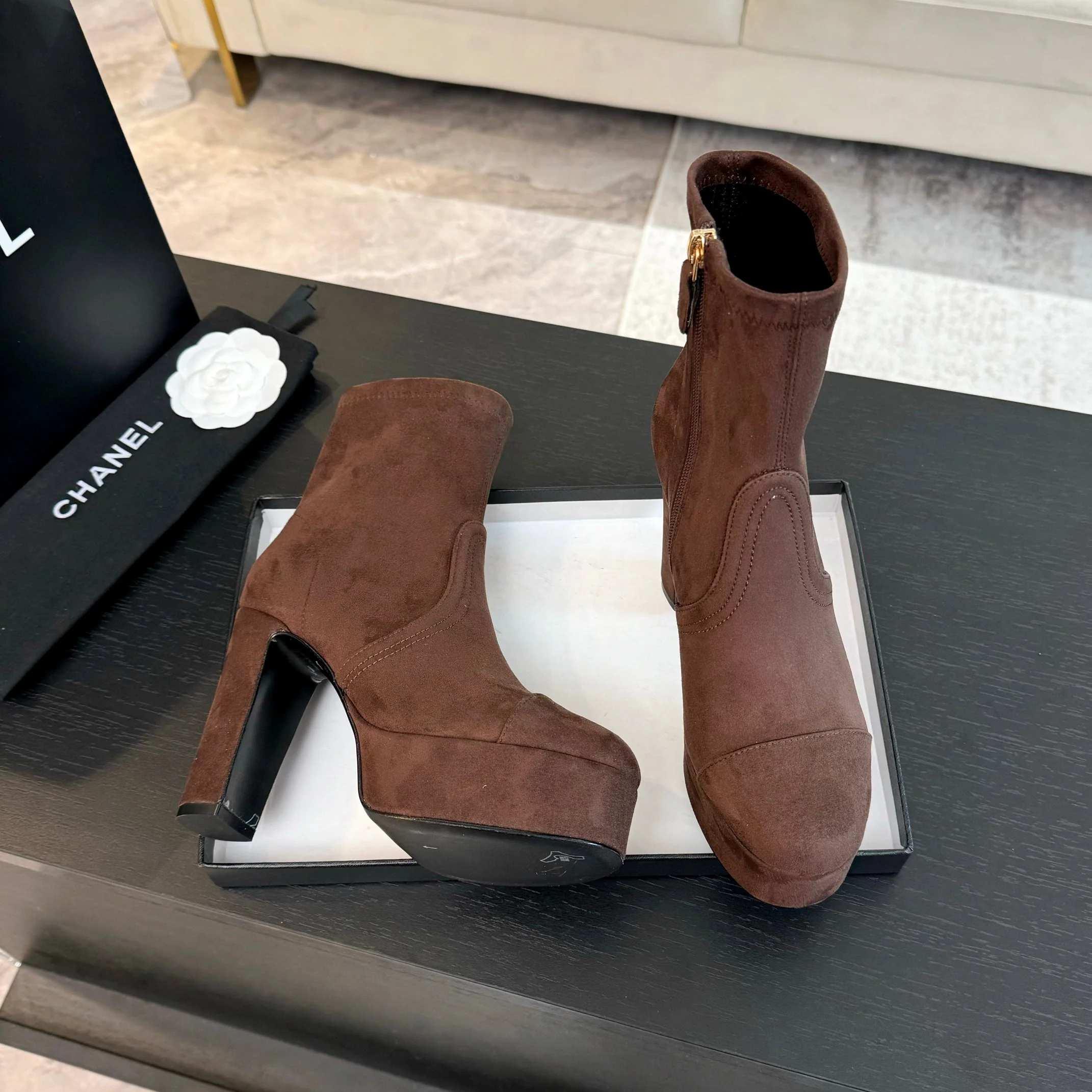 Ботинки Chanel Stretch 2024 - Кофейный
