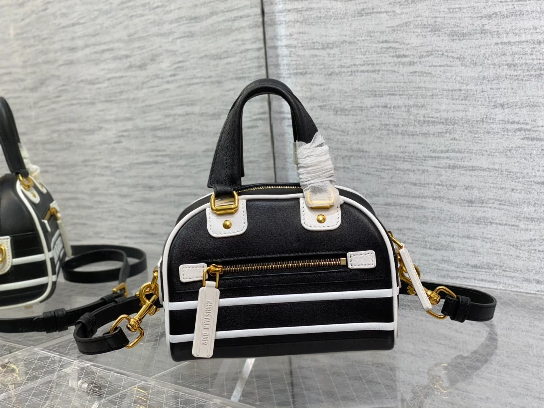 Сумка-боулинг Dior из коллекции весна/лето 2022 Vibe, маленький размер 10.