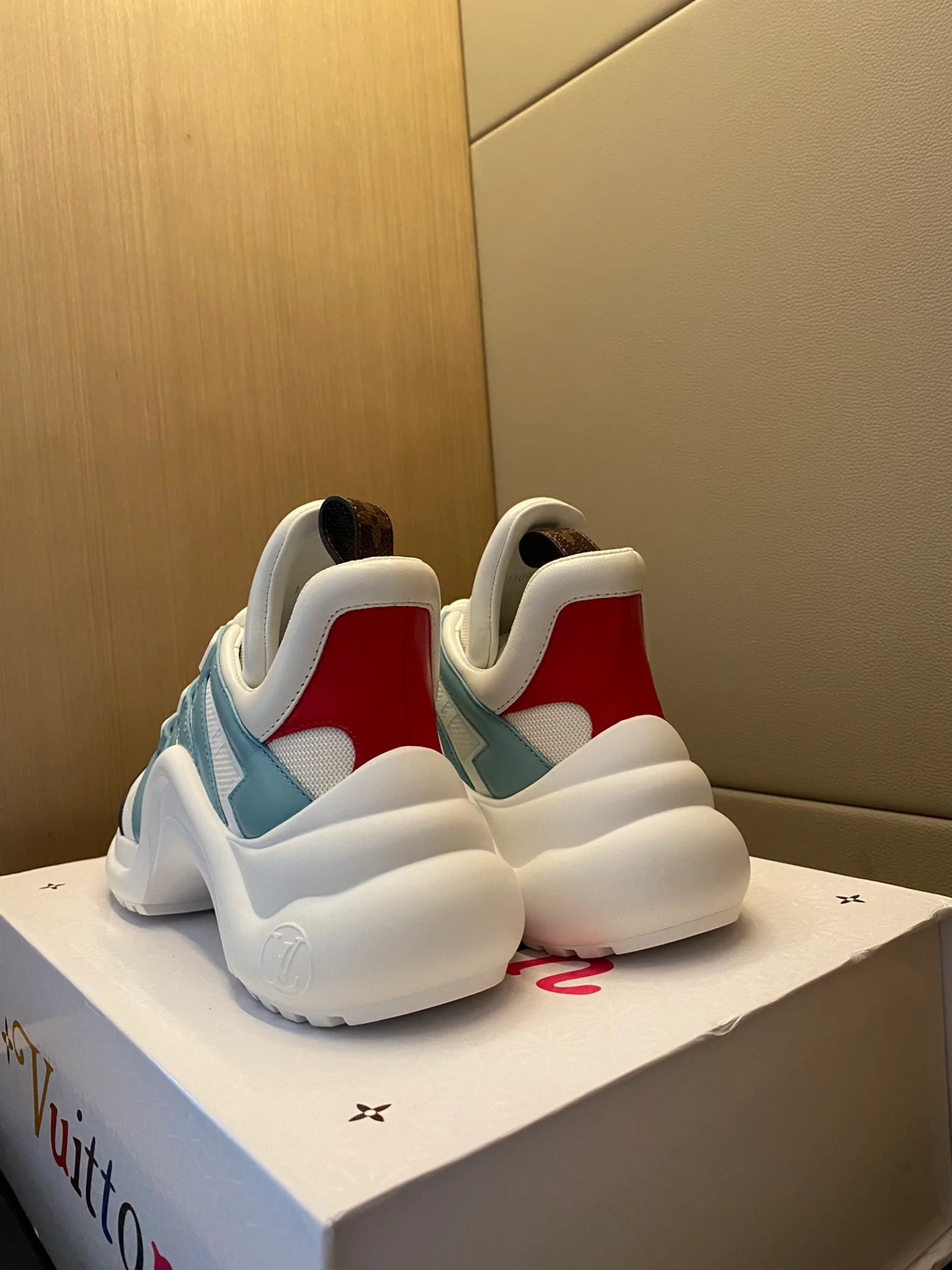 Обувь LV - LV - массивные кроссовки - 10