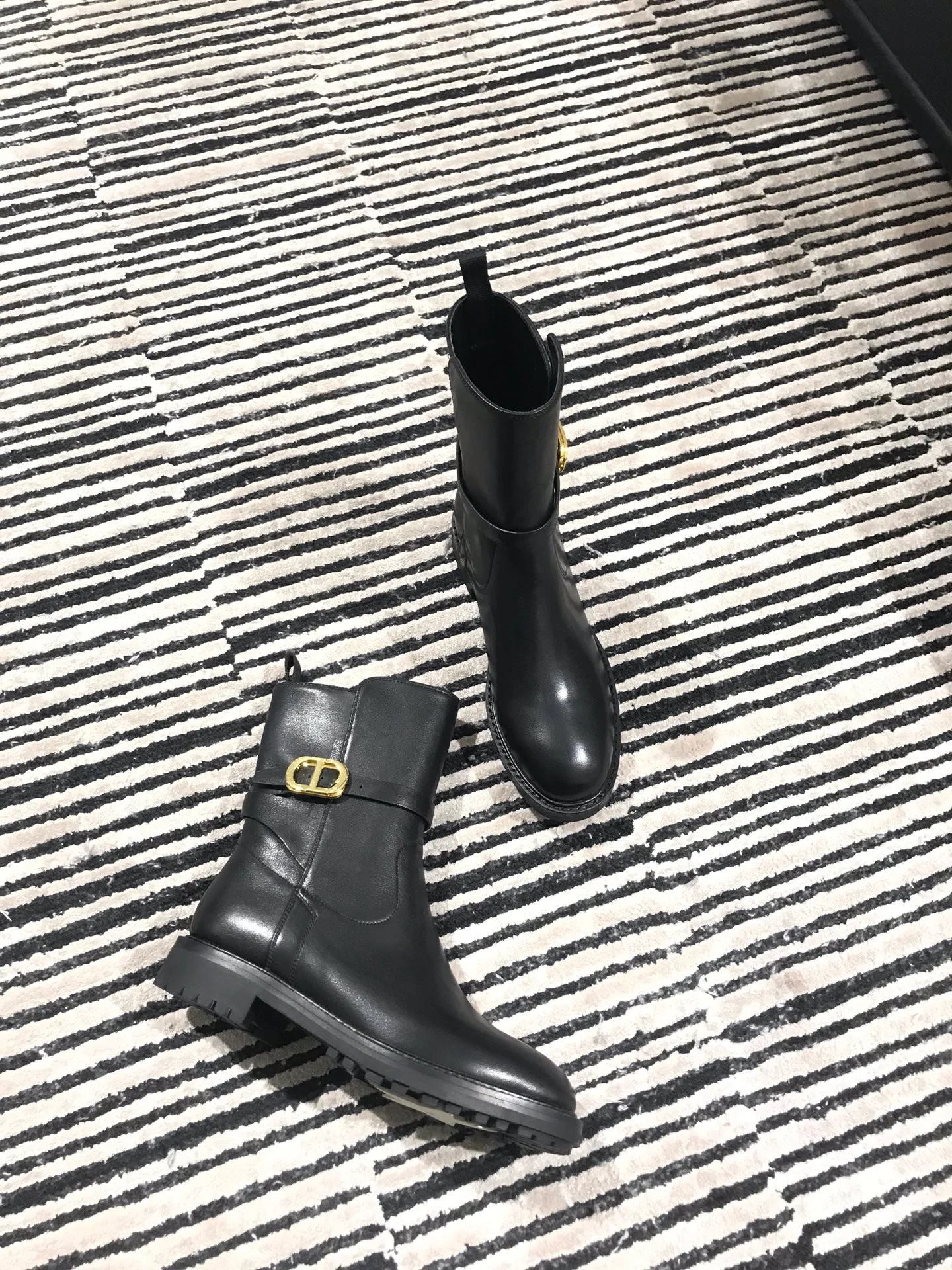 Ботильоны Dior Empreinte