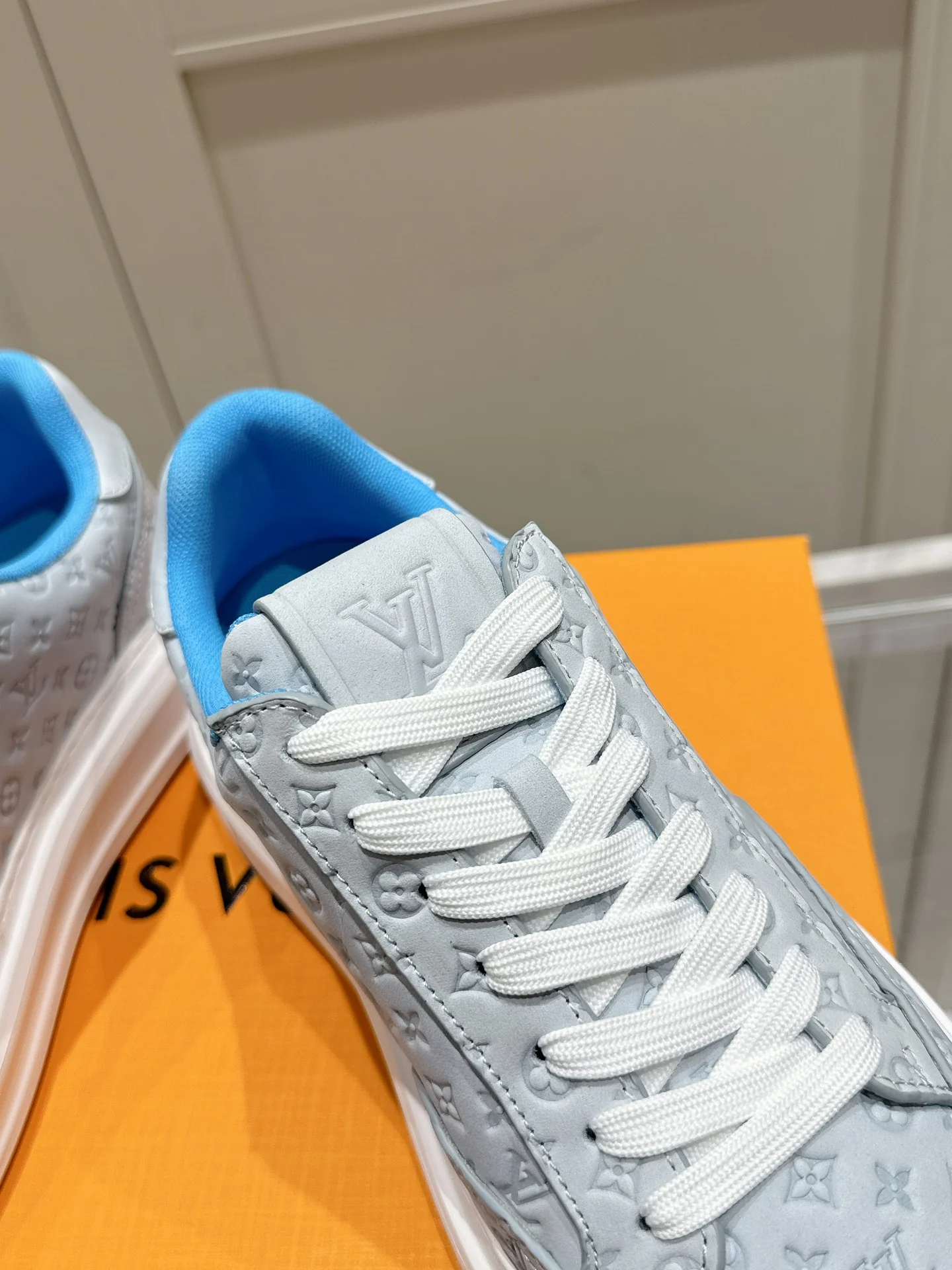 LV-2024 Кожаные скейтбордические кроссовки с темным узором - синие