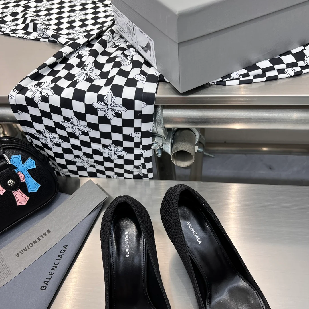 Balenciaga Весна/Лето 2023 - Туфли-лодочки на шпильке с острым носком - 9 см