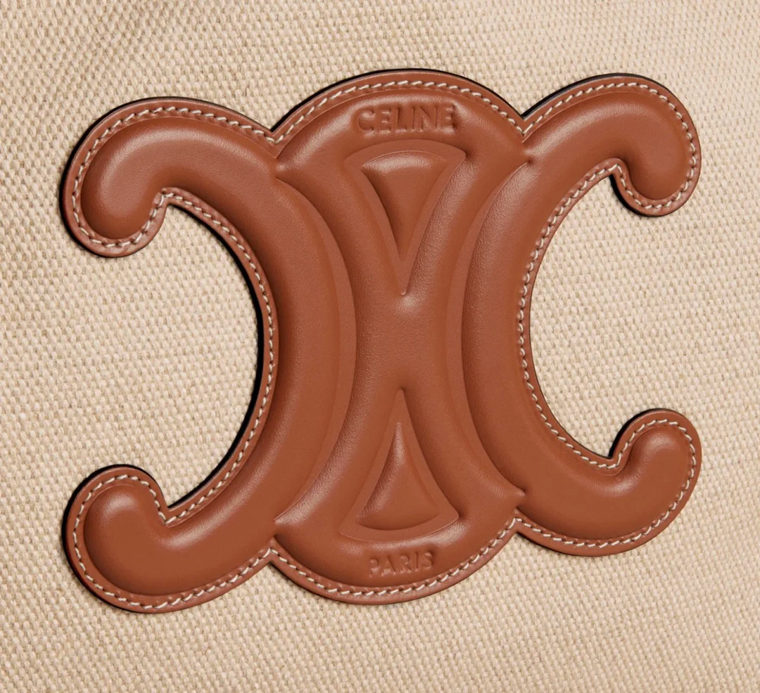 Большая холщовая сумка на завязках Celine Cabas Triomphe.