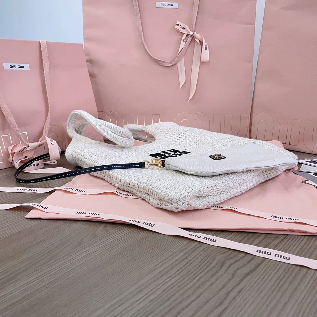 Вязаная хлопковая сумка-тоут Miu Miu 5bg231 - белая