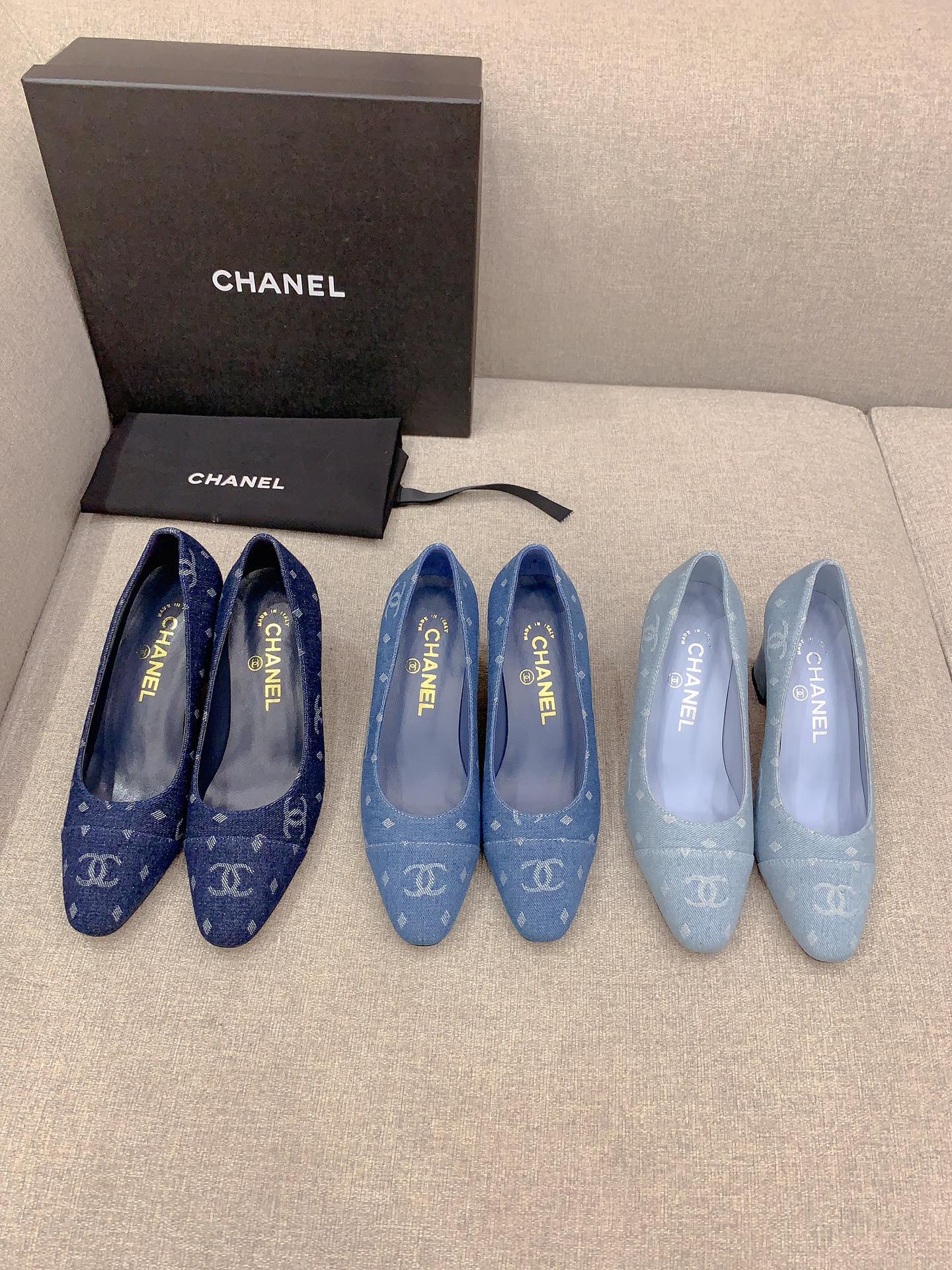 Джинсовые туфли на массивном каблуке Chanel - синие