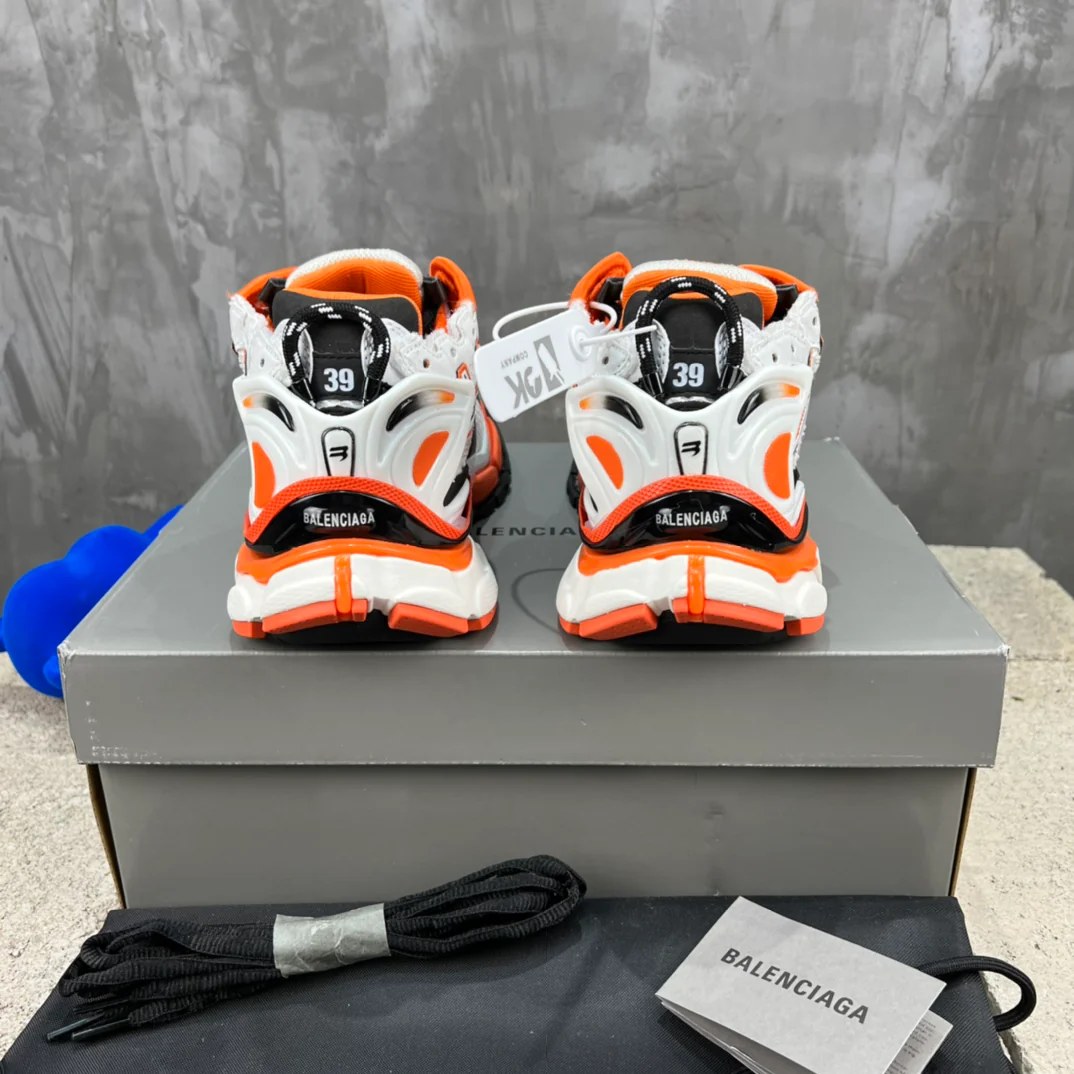 Кроссовки Balenciaga Runner - унисекс - оранжевые