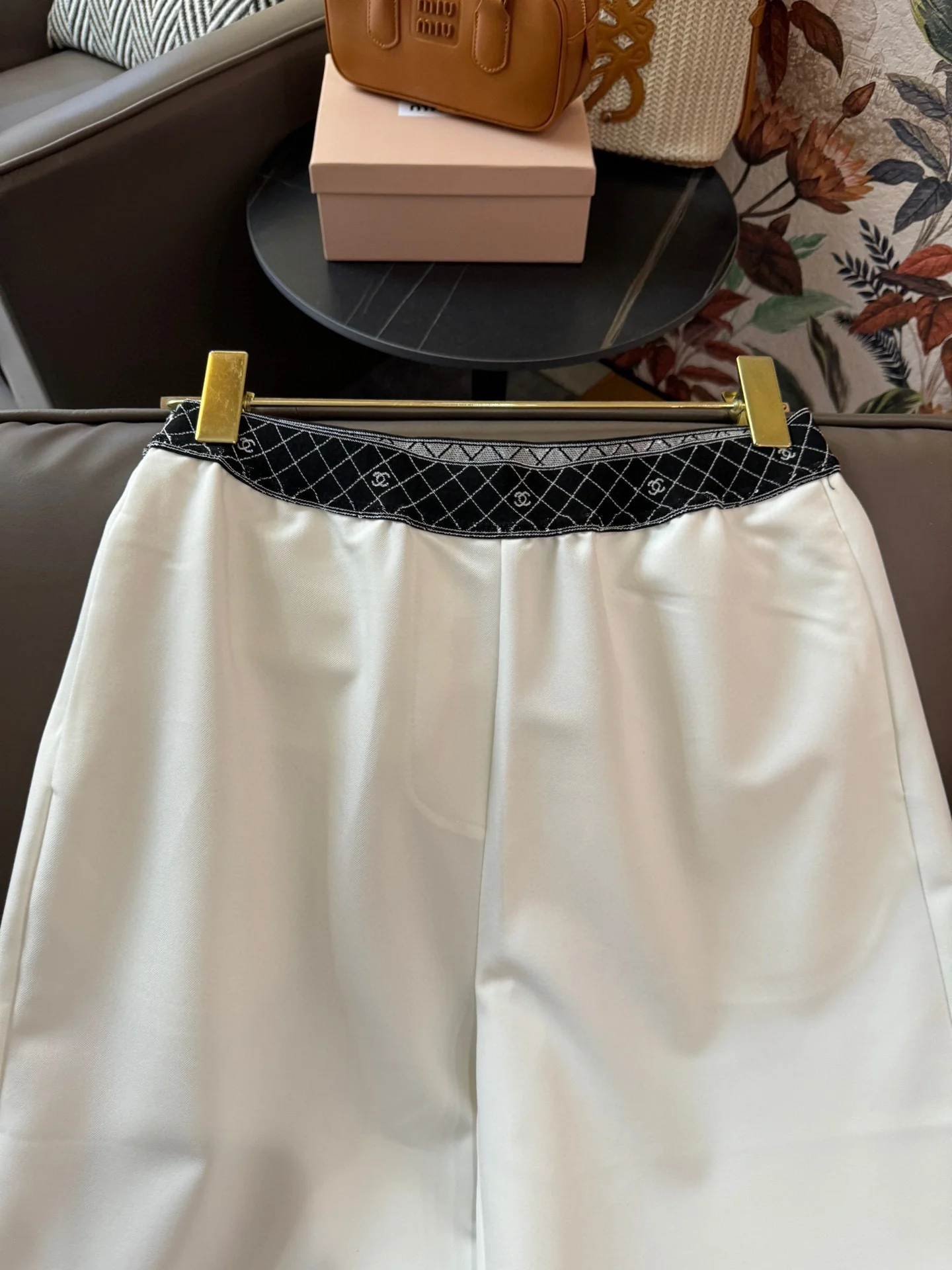 Брюки Chanel 2404-24ss New Style - белые