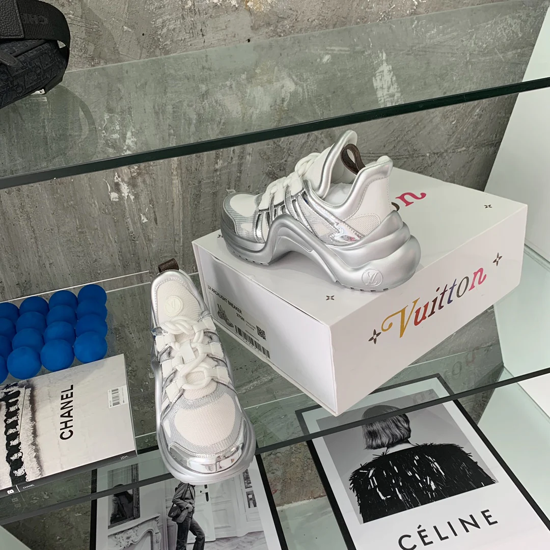 Обувь LV - Массивные кроссовки LV - 6