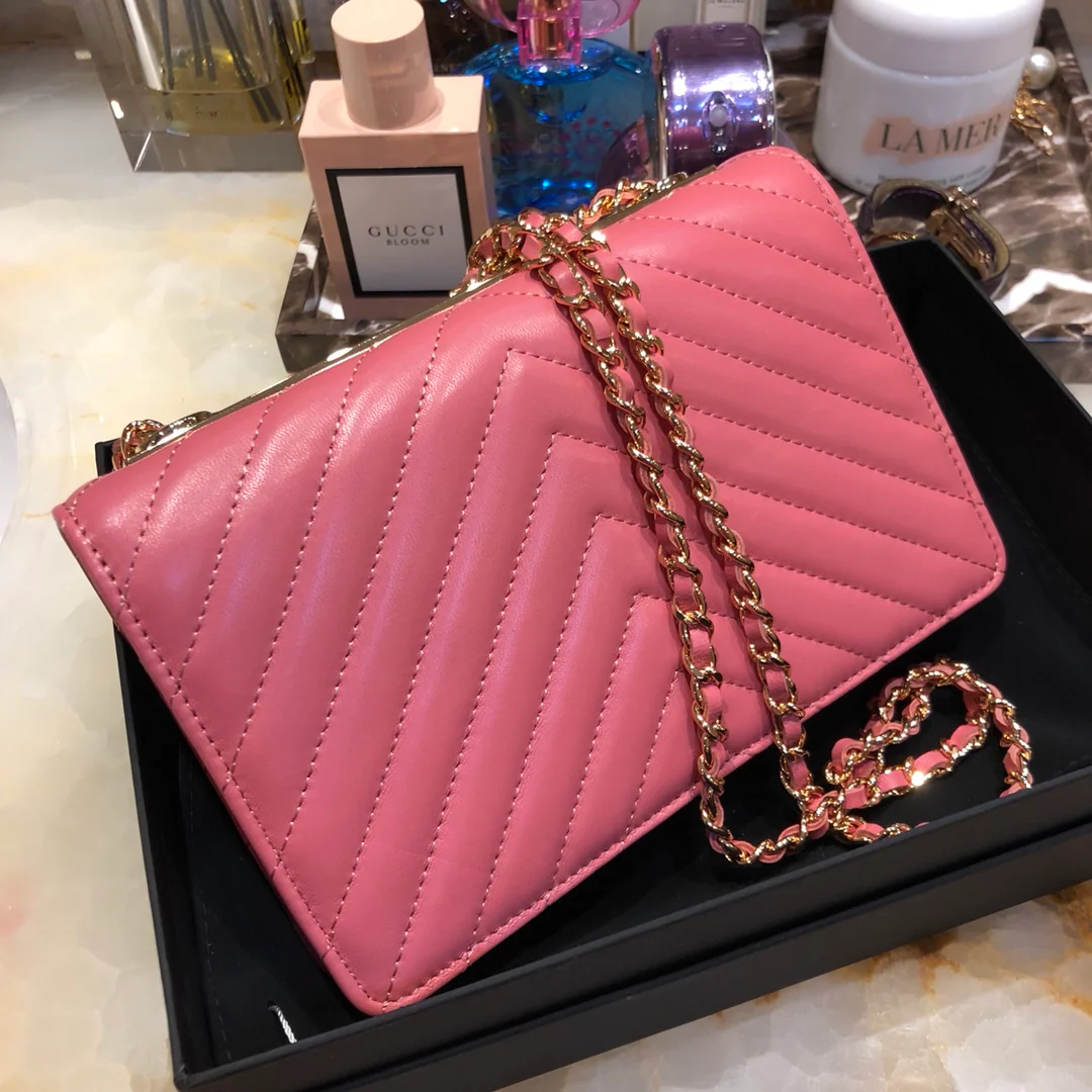 Chanel-trendy-cc-woc-19cm-8