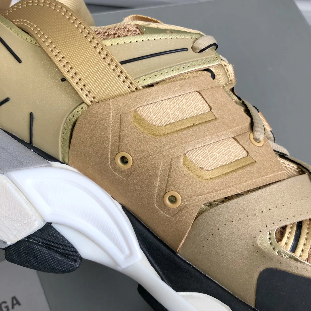 Кроссовки Balenciaga Track 3-0 Dad Shoes - Rainbow Series Gold Label Edition