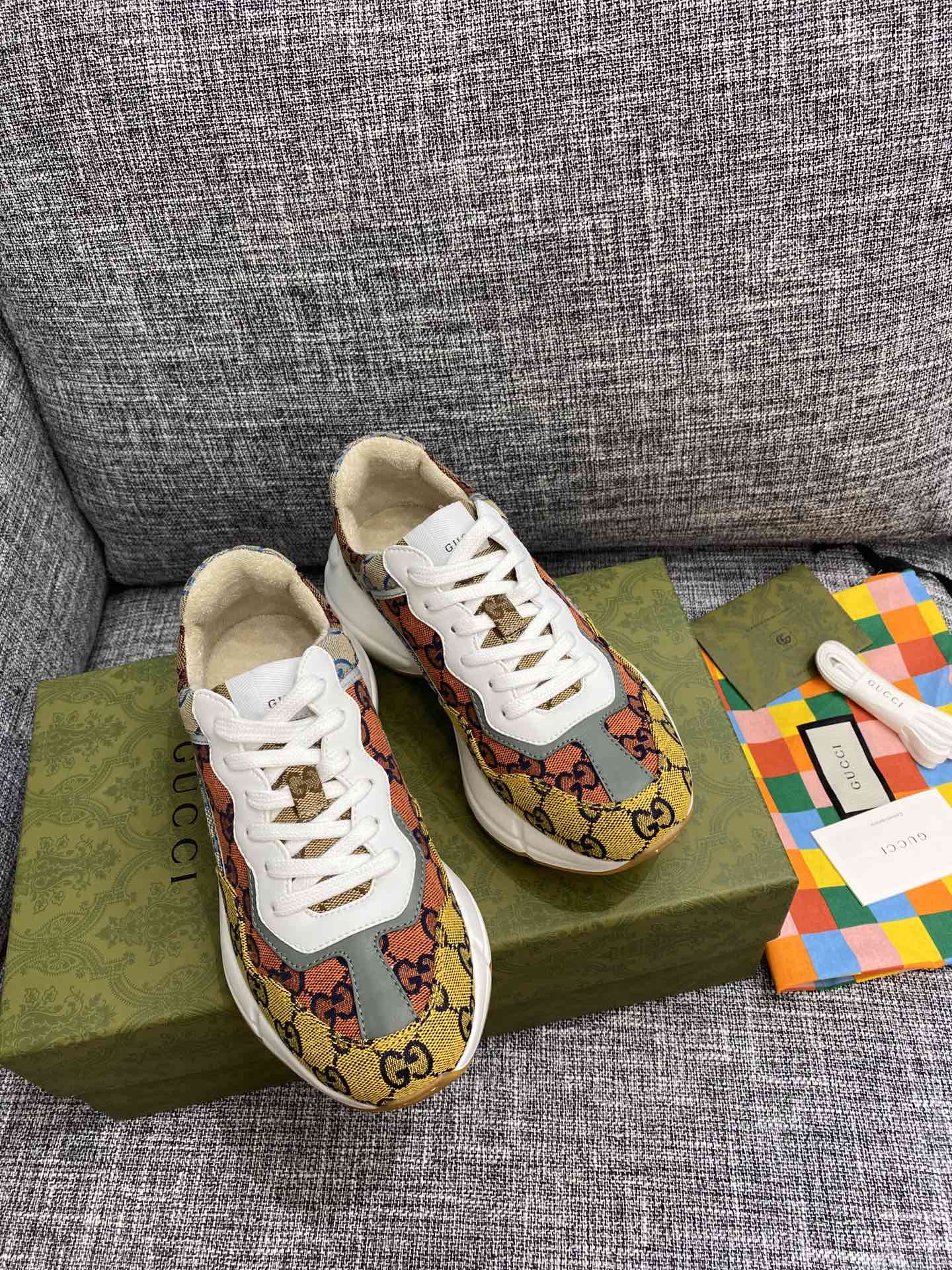 Массивные кроссовки Gucci - унисекс - 19