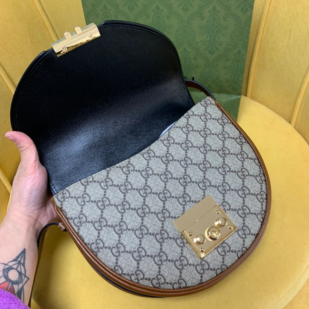 Сумка Gucci ?Полумесяц? через плечо