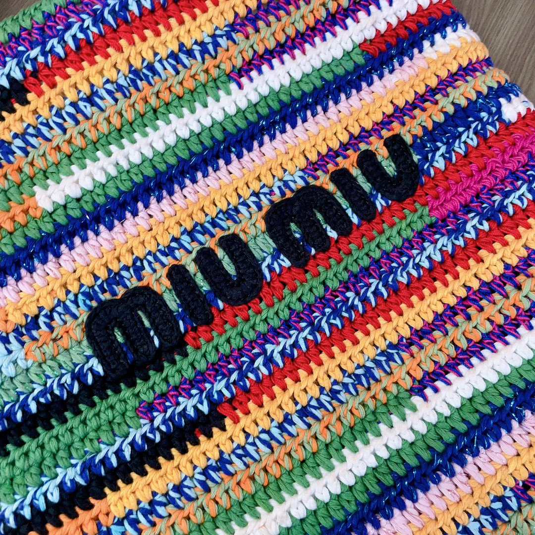 Сумка-шоппер Miu Miu-5bg228 из хлопчатобумажной пряжи, сотканной из соломы.