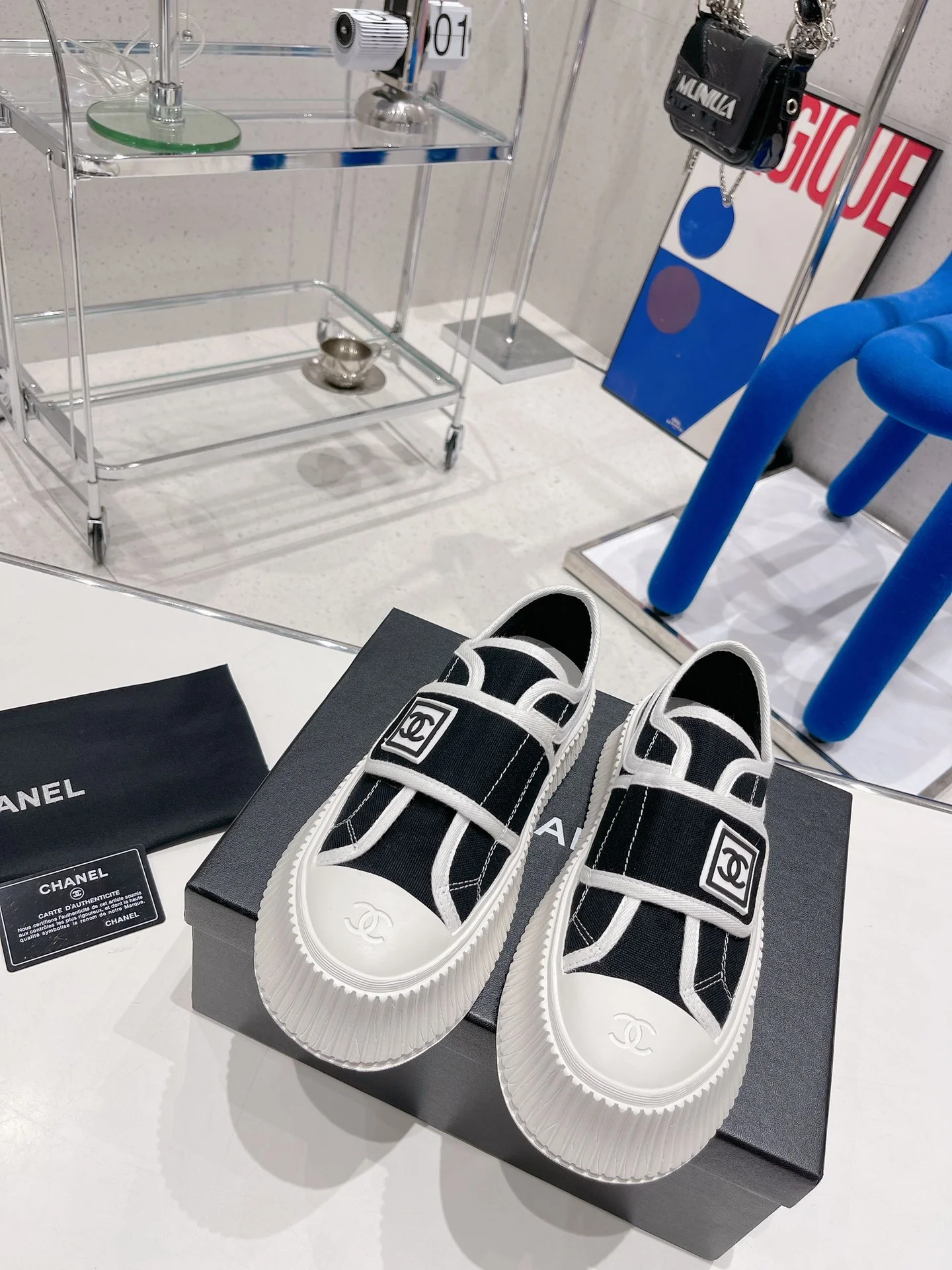Туфли-платформа Chanel из парусины на липучках - толщина 4 см - размеры 35-39-40 (изготовление на заказ) - 2 шт.
