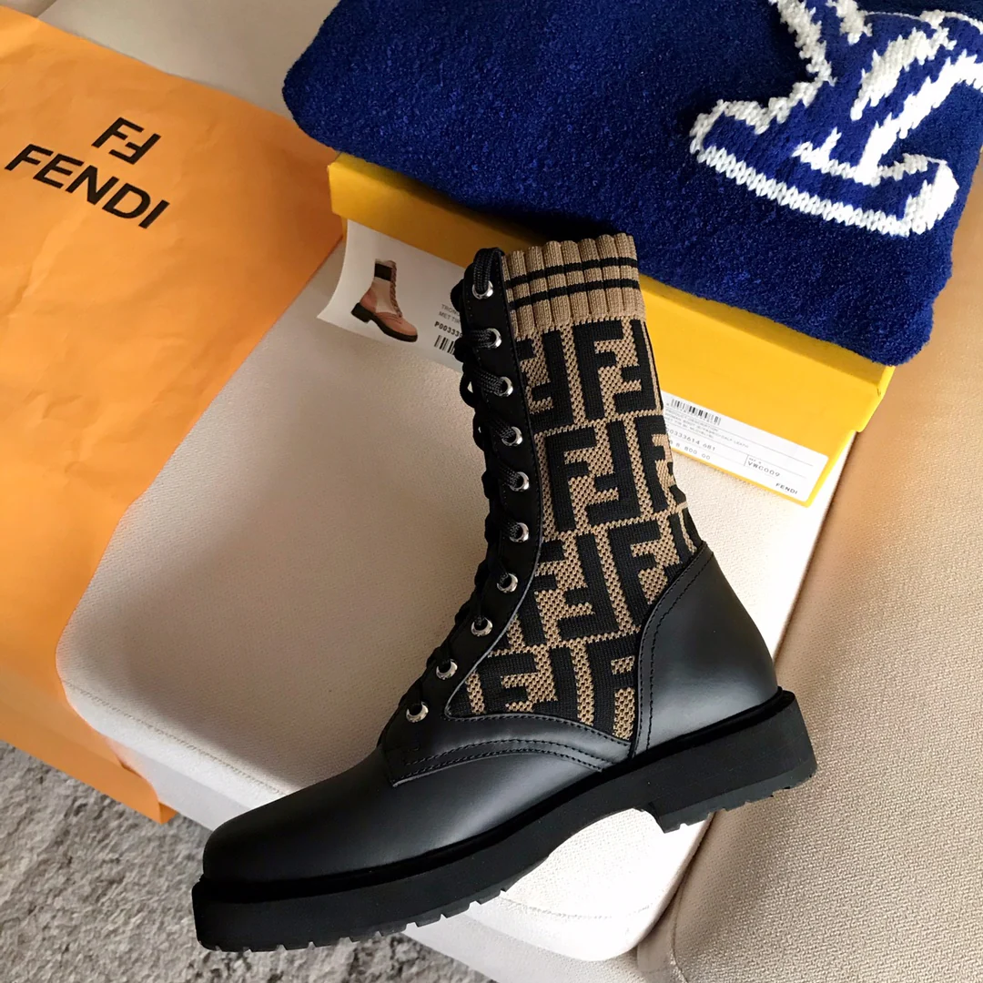 Fendi - Потрясающие ботильоны-носки на шнуровке