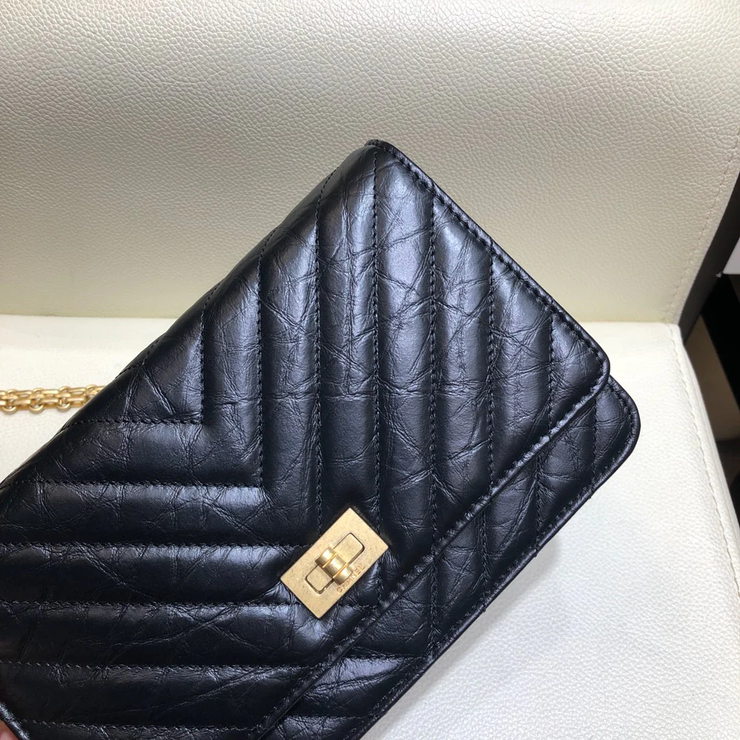 Переиздание Chanel WOC