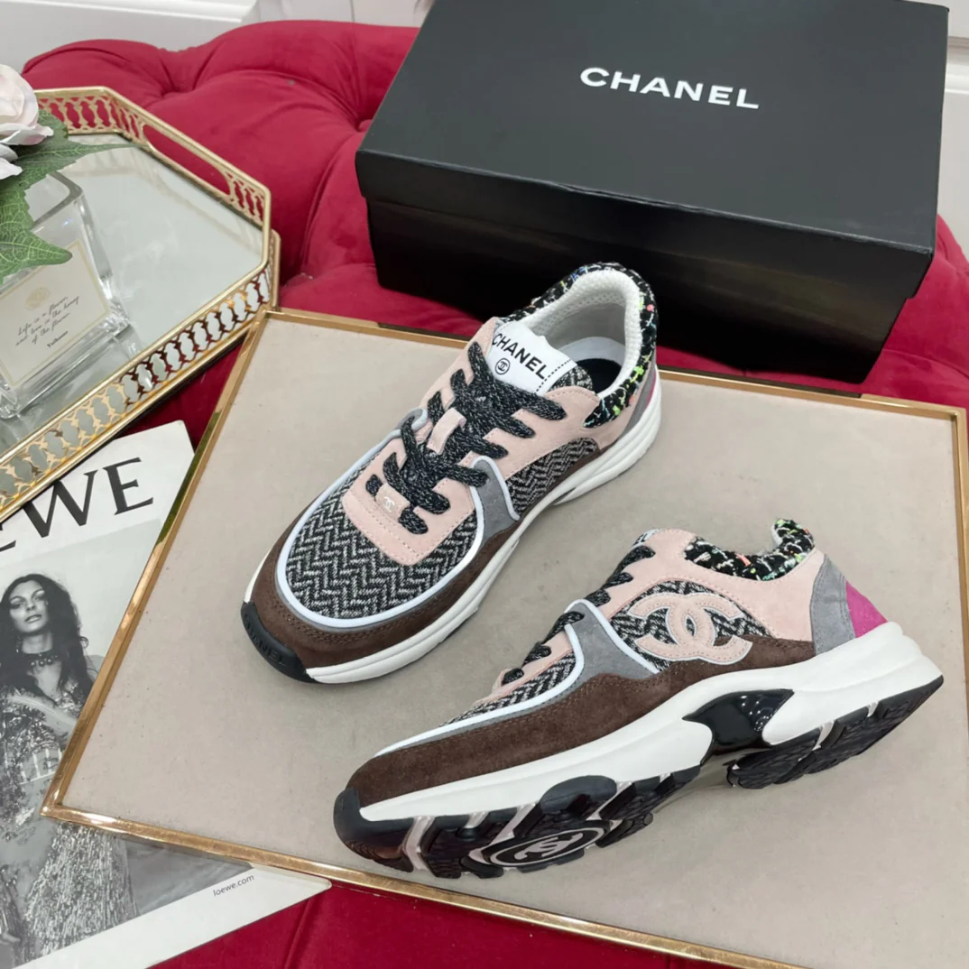 Chanel - Двухцветные шерстяные кроссовки - Черный/Абрикосовый