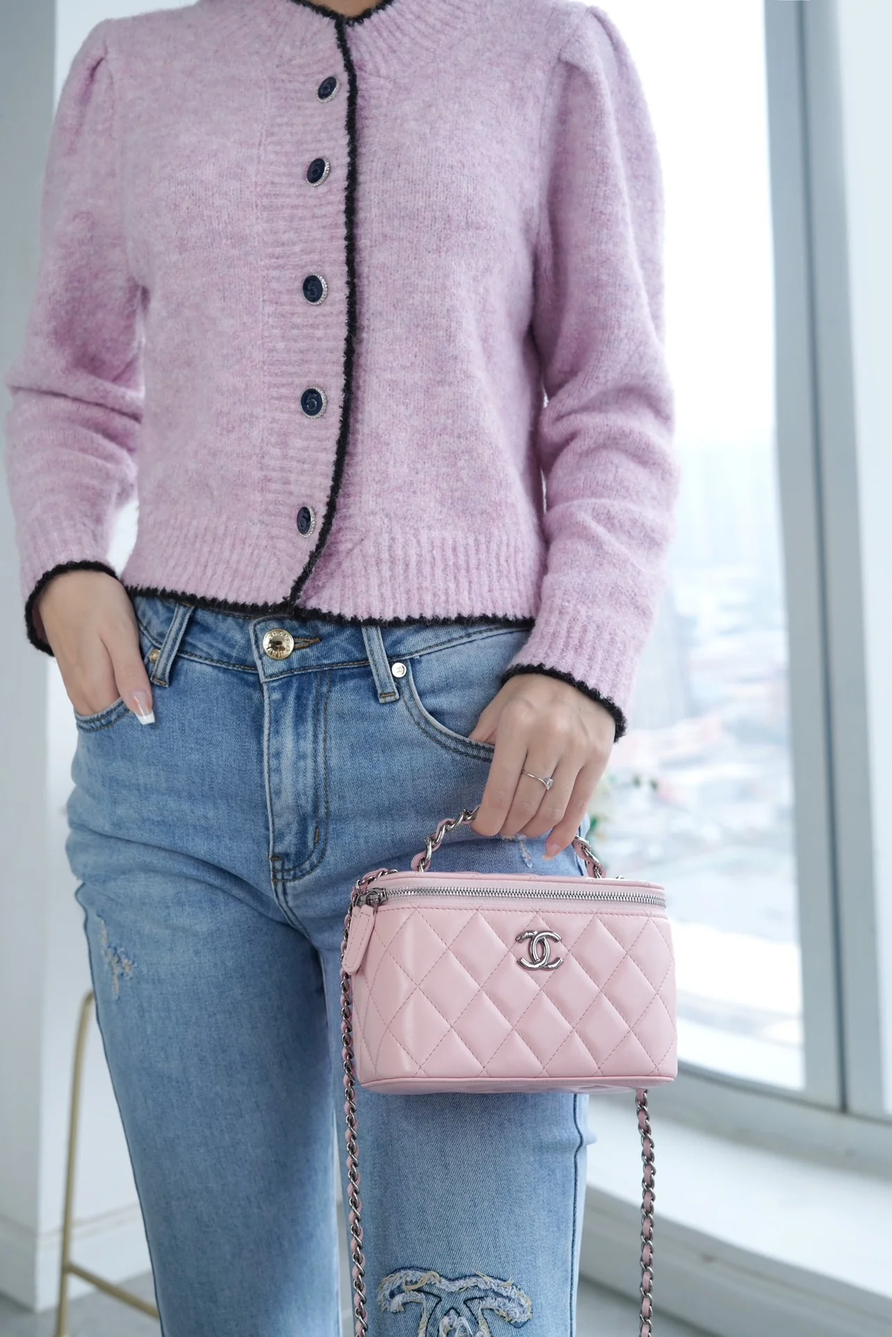 Длинная сумка-коробка Chanel - розовая