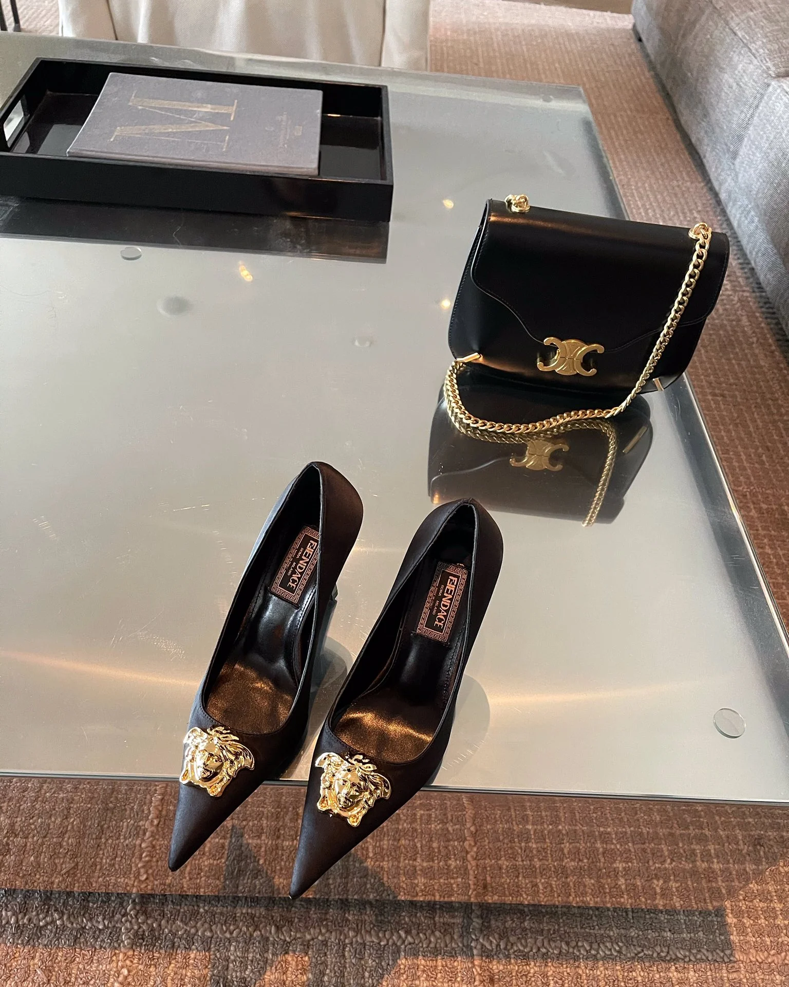 Туфли на высоком каблуке Givenchy Medusa с острым носком - финская коллаборация - черные - 9-5 см