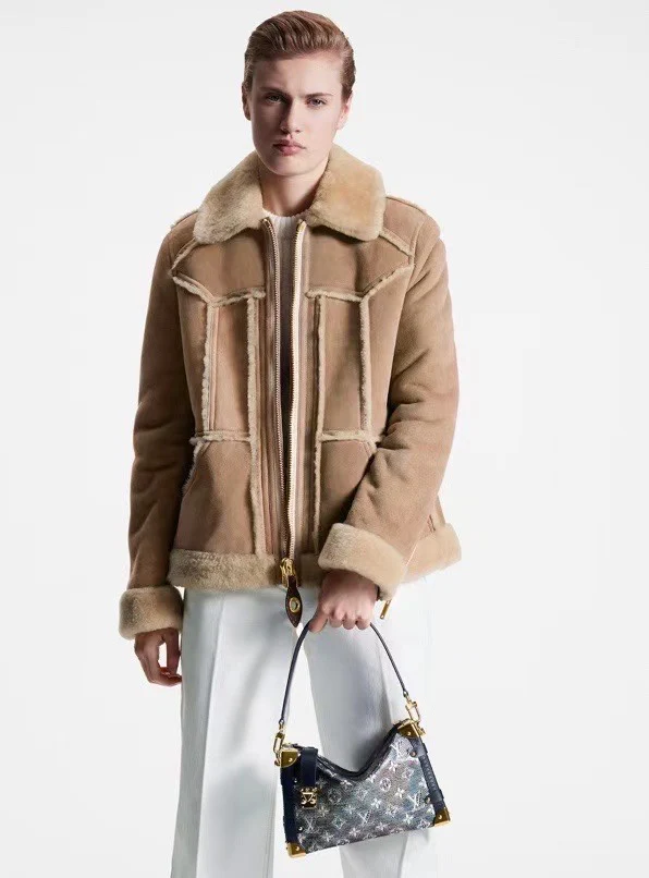 m22944-LV-side-trunk handbag-blue