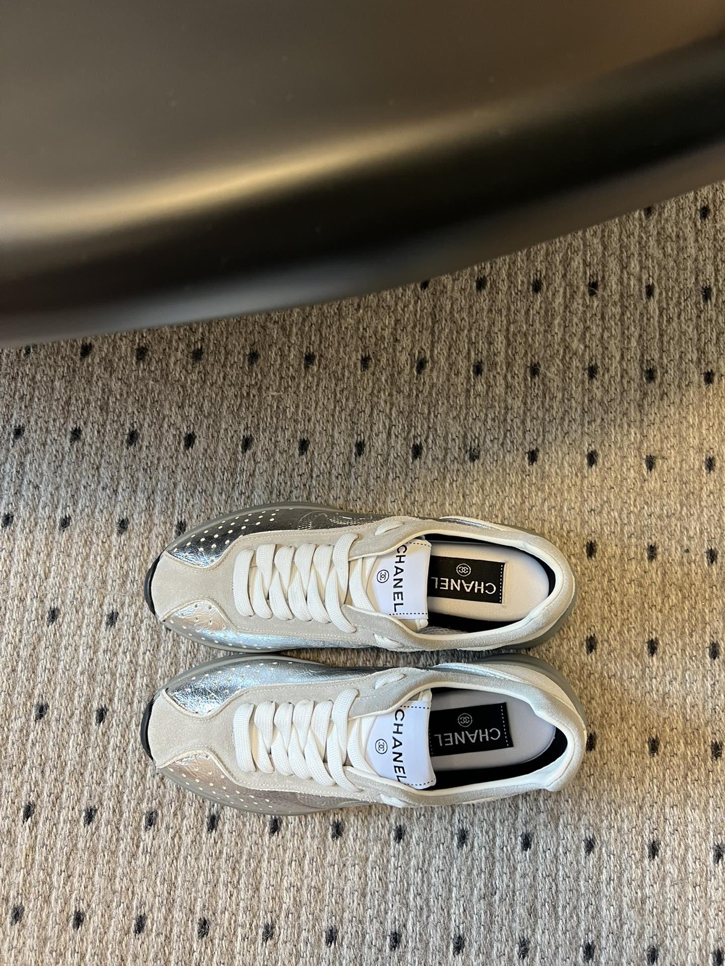 Кроссовки Chanel 2024 Retro - серебристые