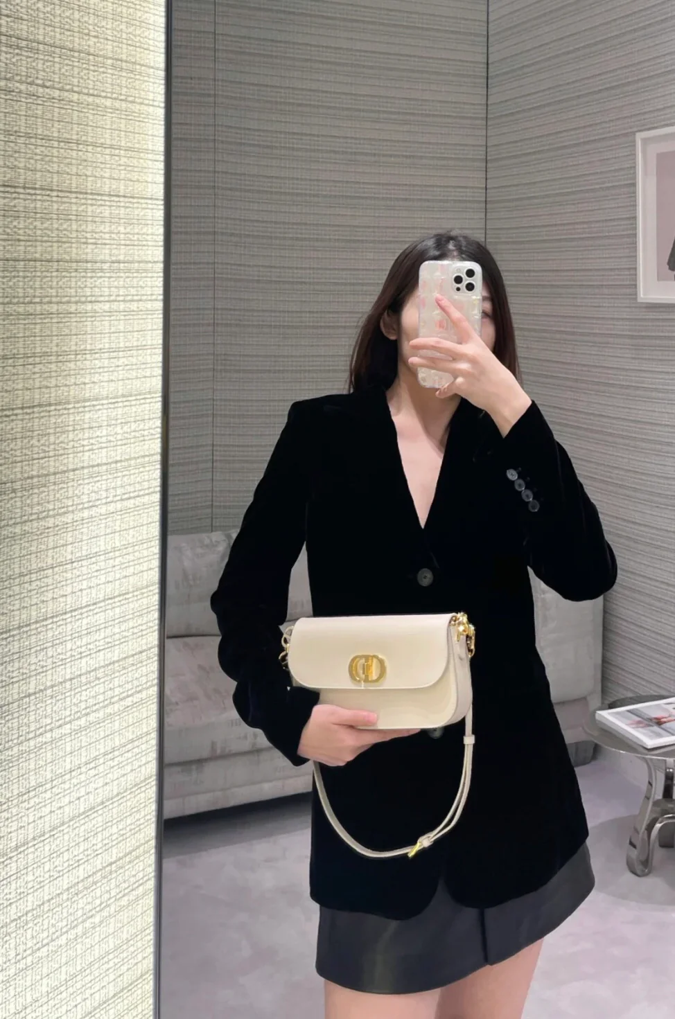 Dior 30 Montaigne Avenue - White