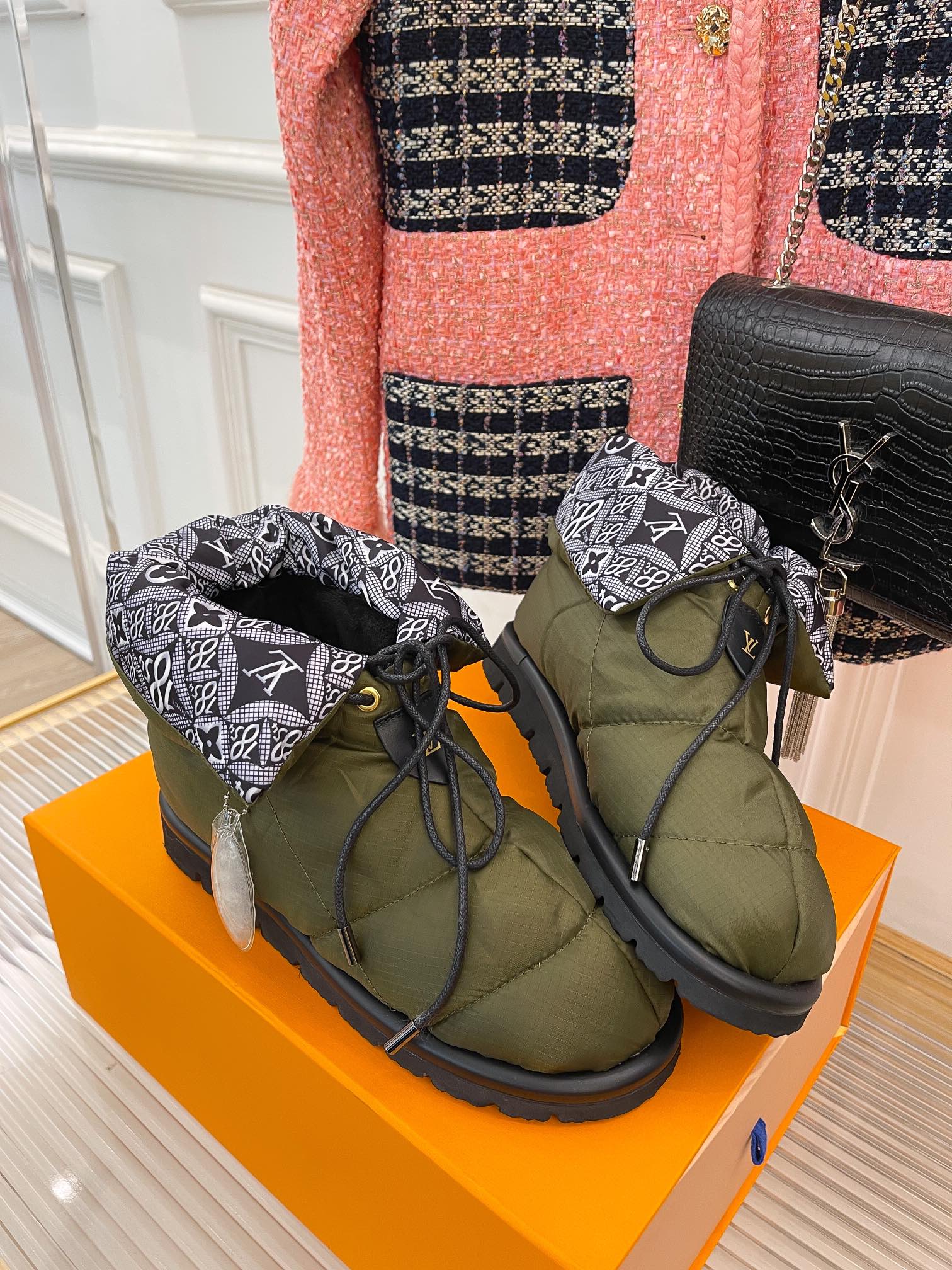 Снежные ботинки LV - цвет хаки