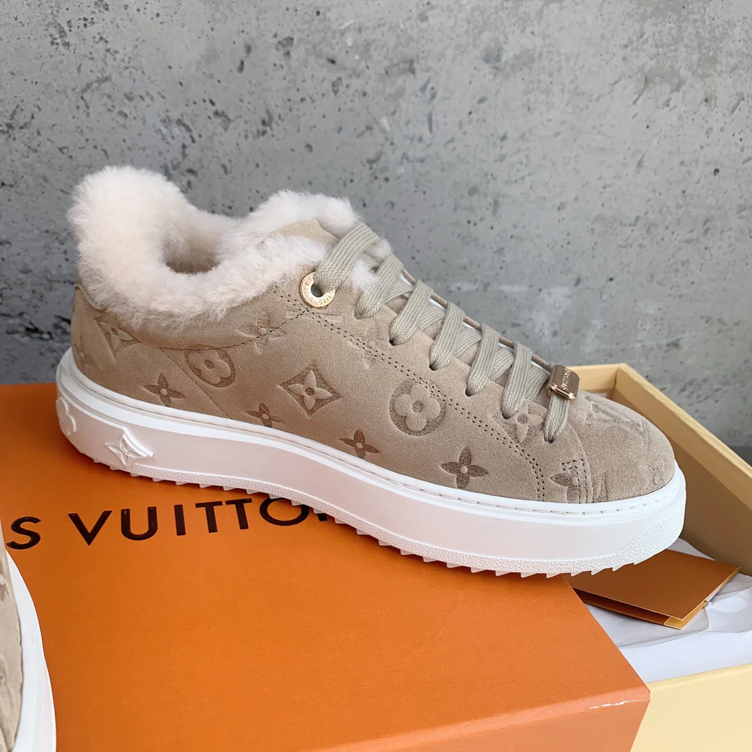 LV - Кроссовки с тиснением по шерсти