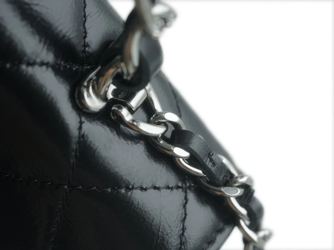 Chanel - Новая гармошка с ручками, украшенными стразами - Черная