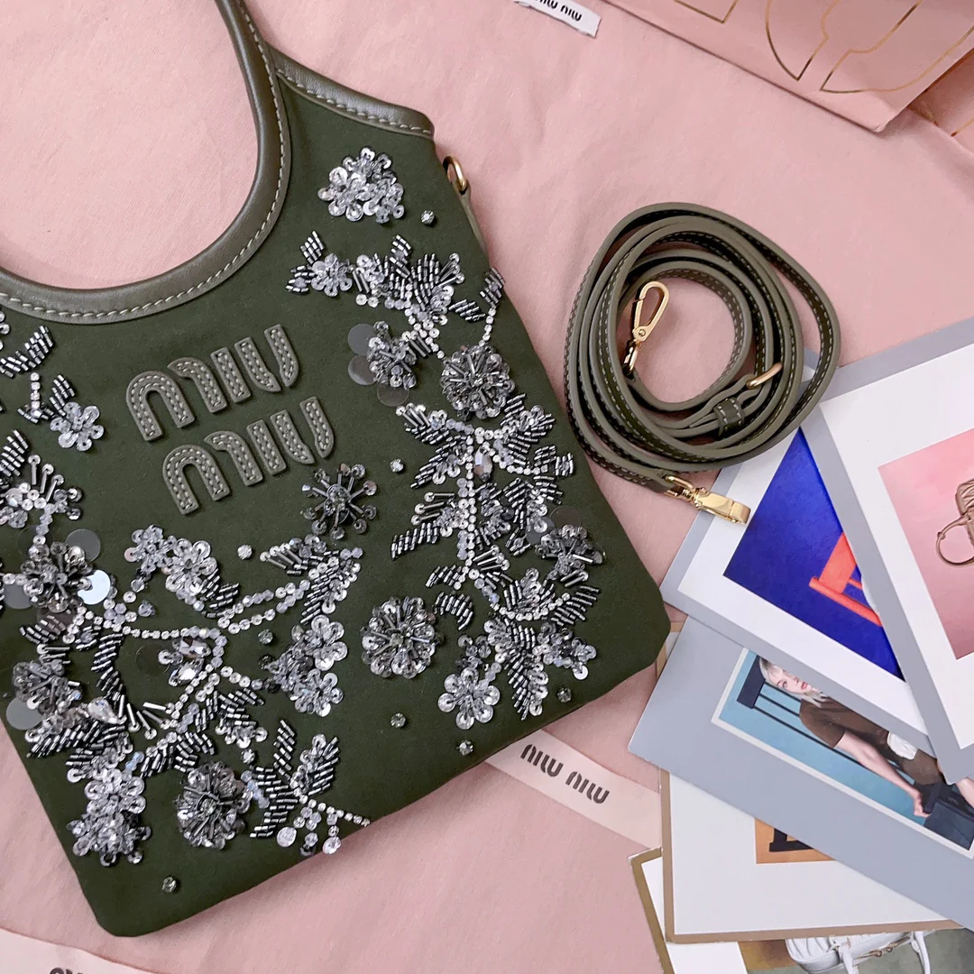 Сумка Miu Miu 5ba281 с вышивкой бисером в виде плюща - черная