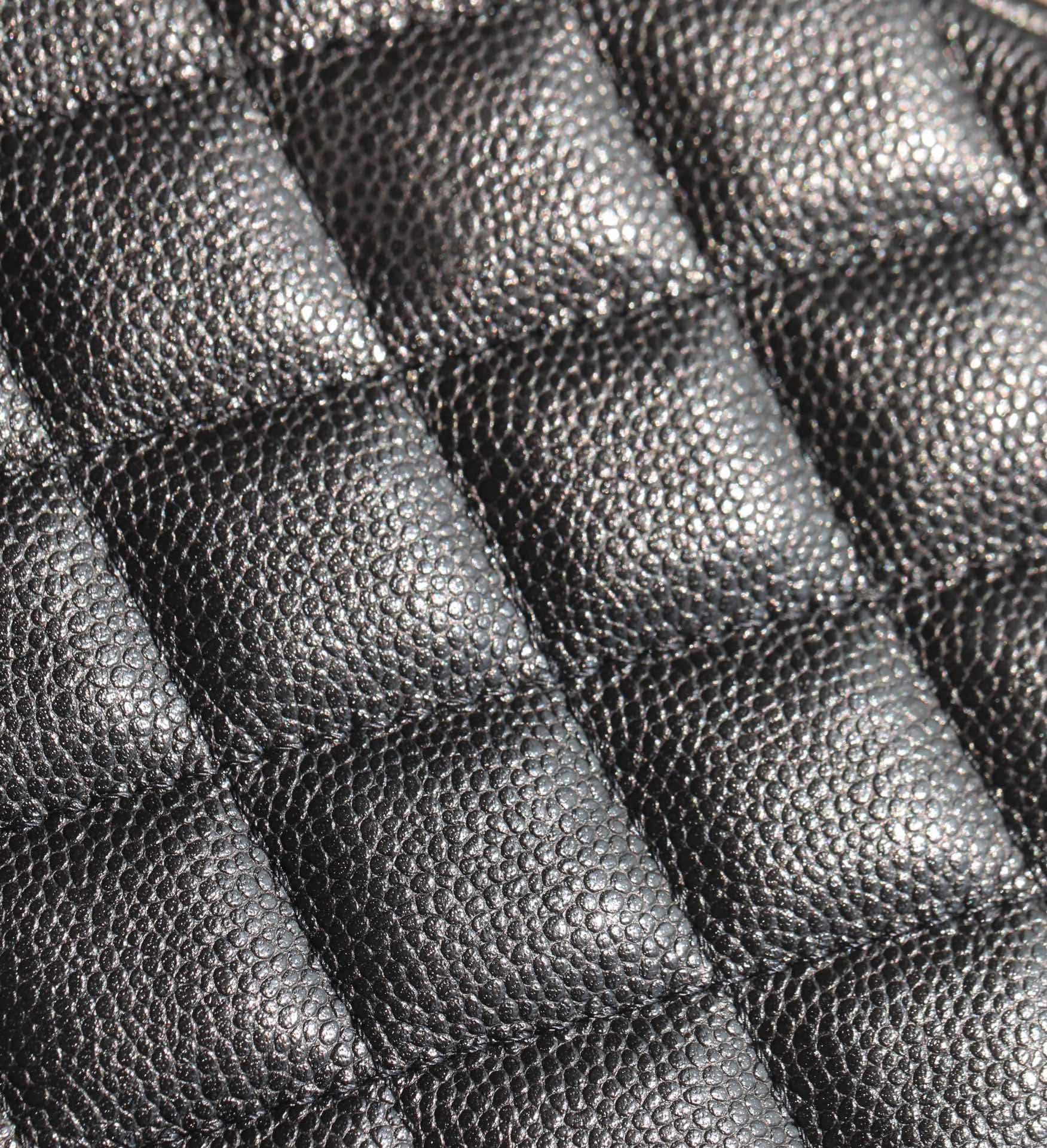 Chanel - Многофункциональный небольшой рюкзак - Черный с серебряной пряжкой