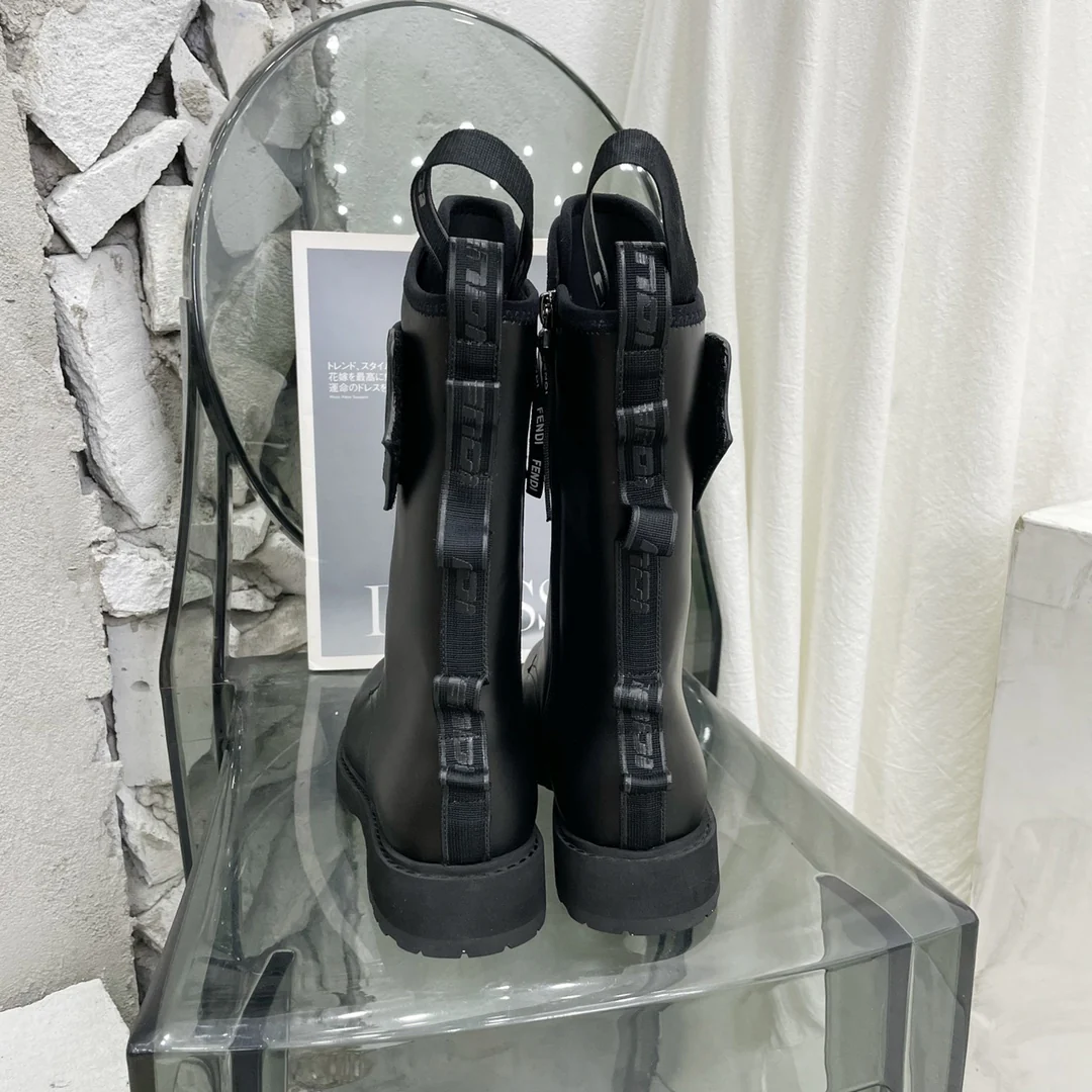 Fendi - Ботинки на шнуровке - Модель с анатомической формой 